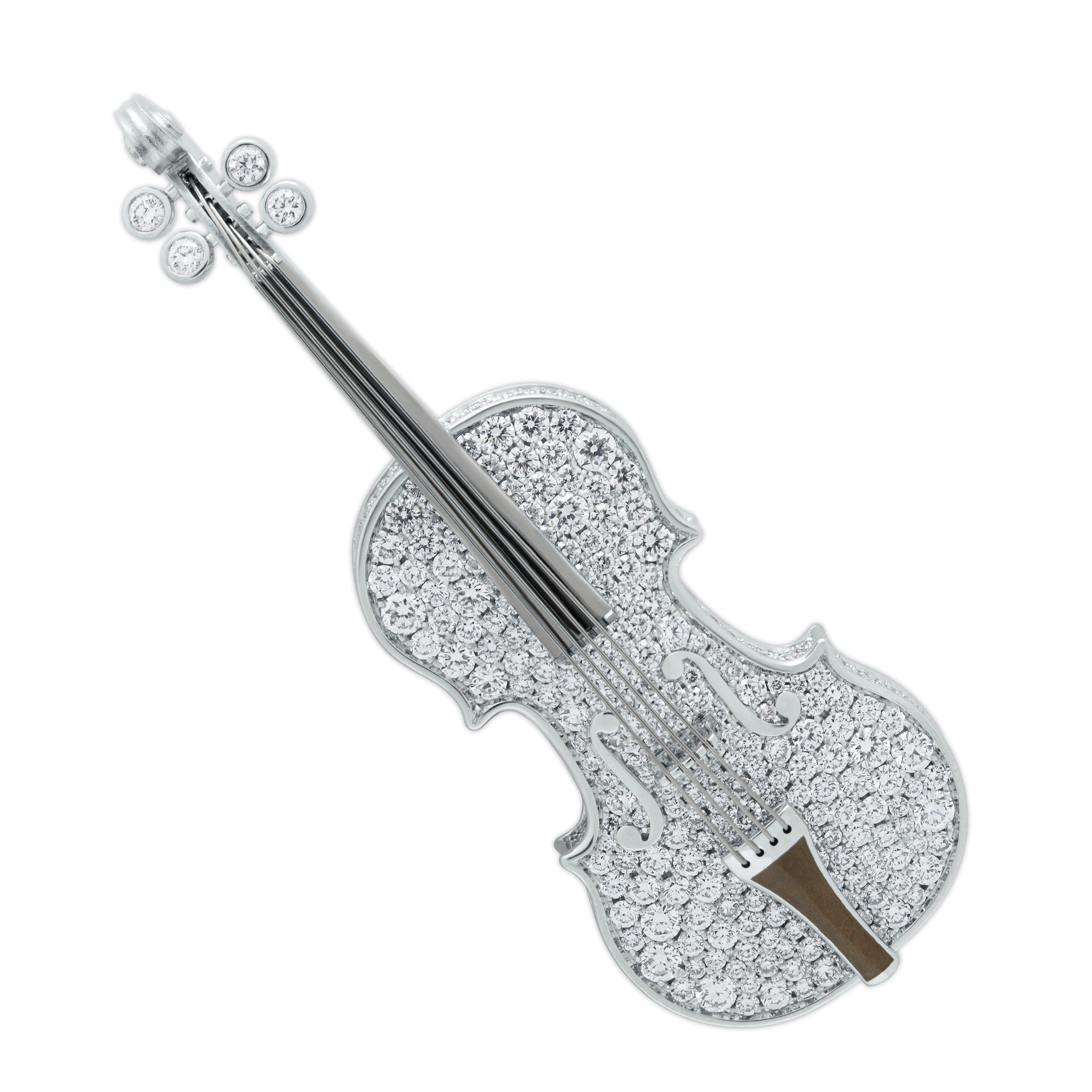 Violin brooch