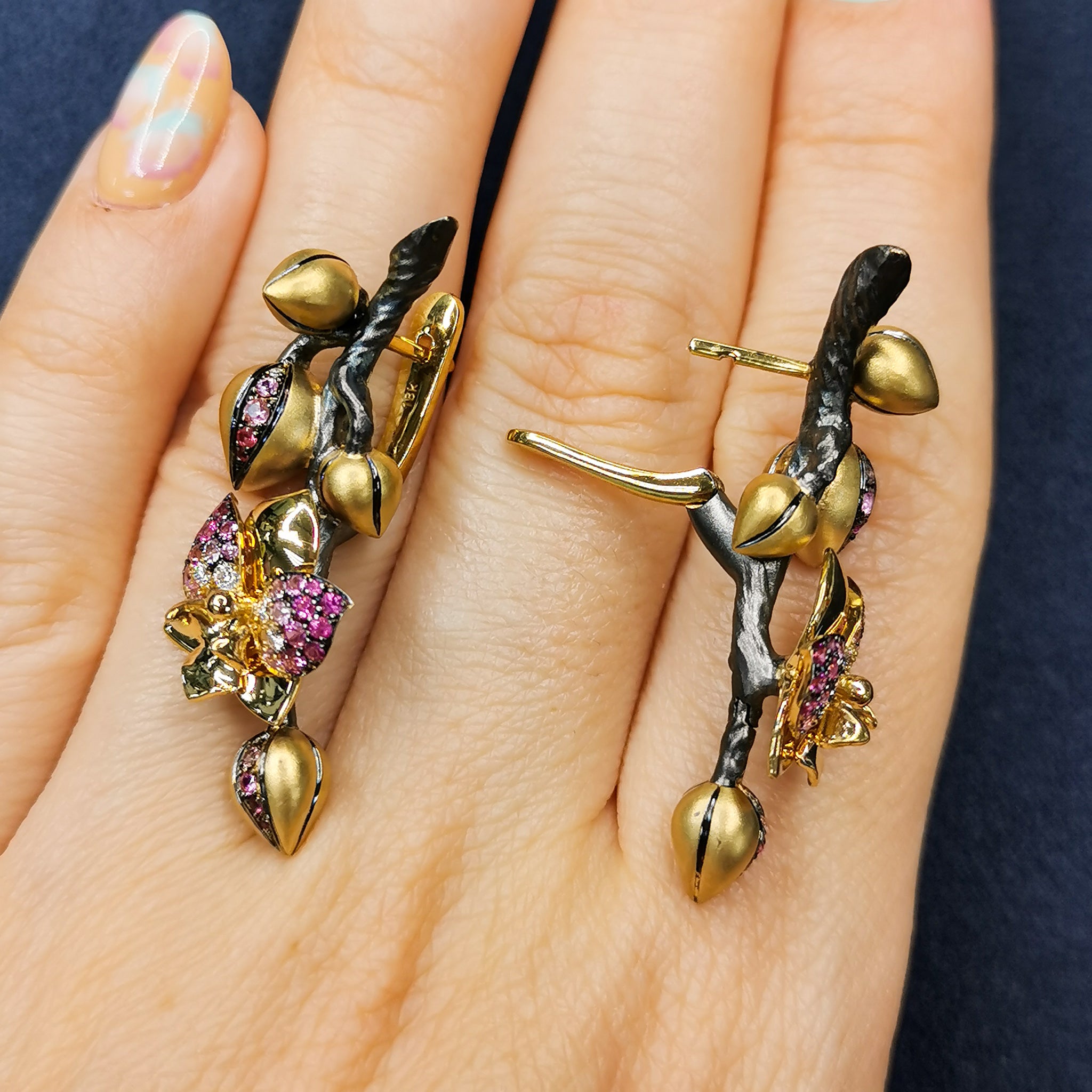 Pink Sapphires, Diamonds 18K Yellow Gold Earrings, E 0275-2