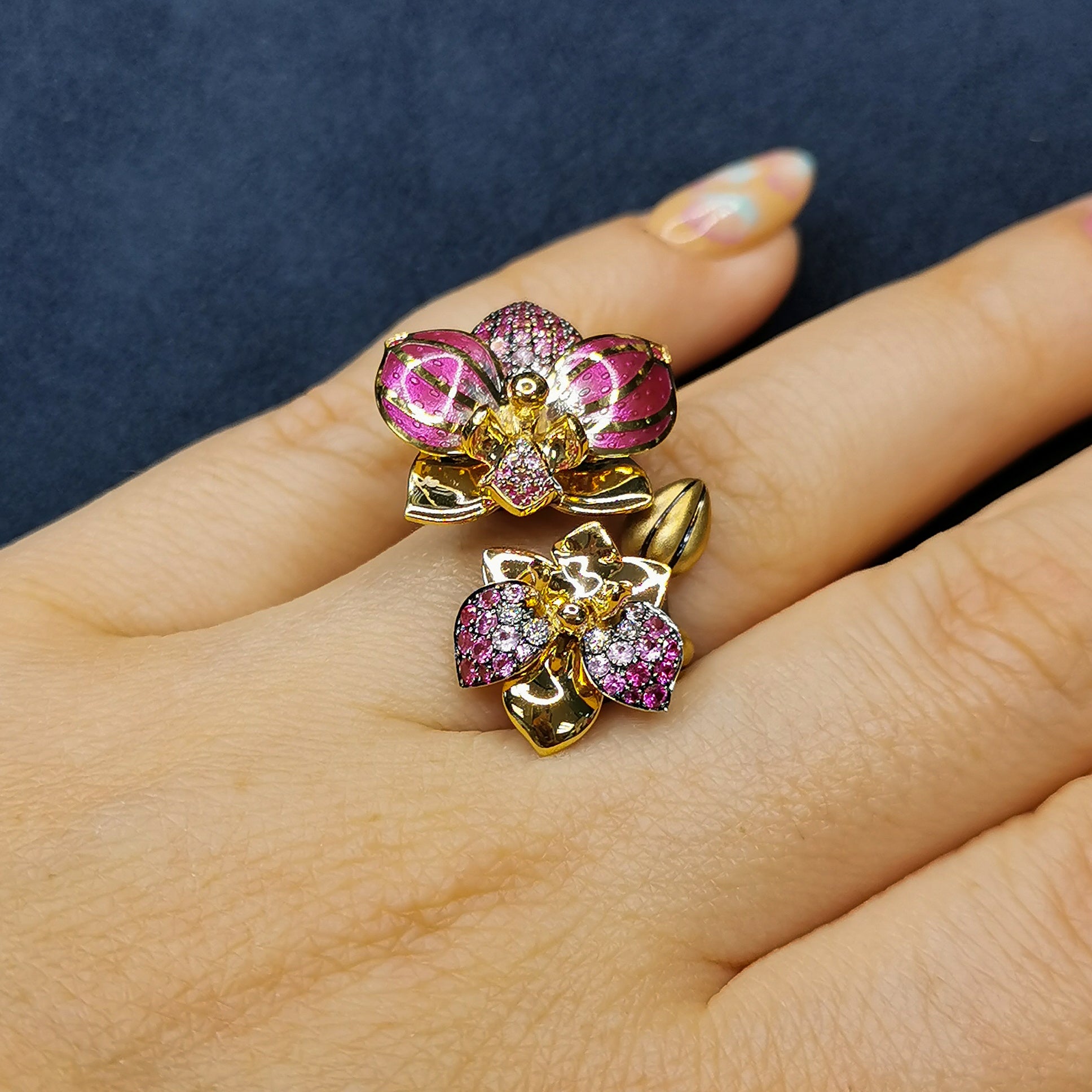 Enamel, Pink Sapphires, Diamonds 18K Yellow Gold Ring, R 0275-2