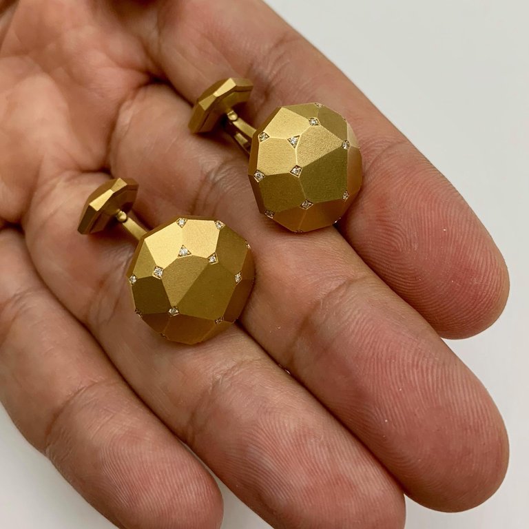 Diamonds 18K Yellow Gold Cufflinks, C 0190-2