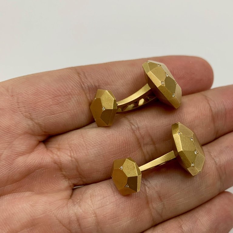 Diamonds 18K Yellow Gold Cufflinks, C 0190-2
