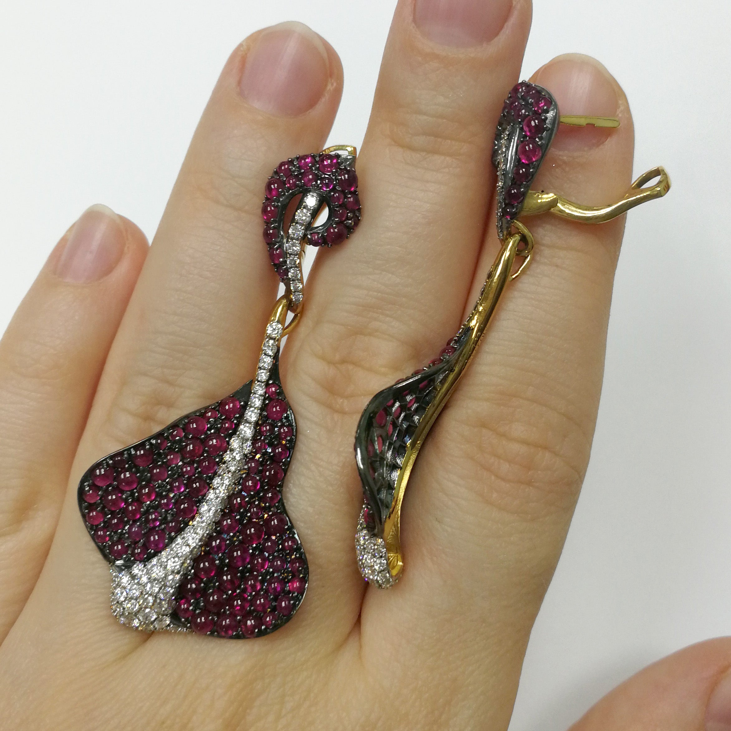 Diamonds, Ruby 18K Yellow Gold Sting Ray Earrings, E 0059-0
