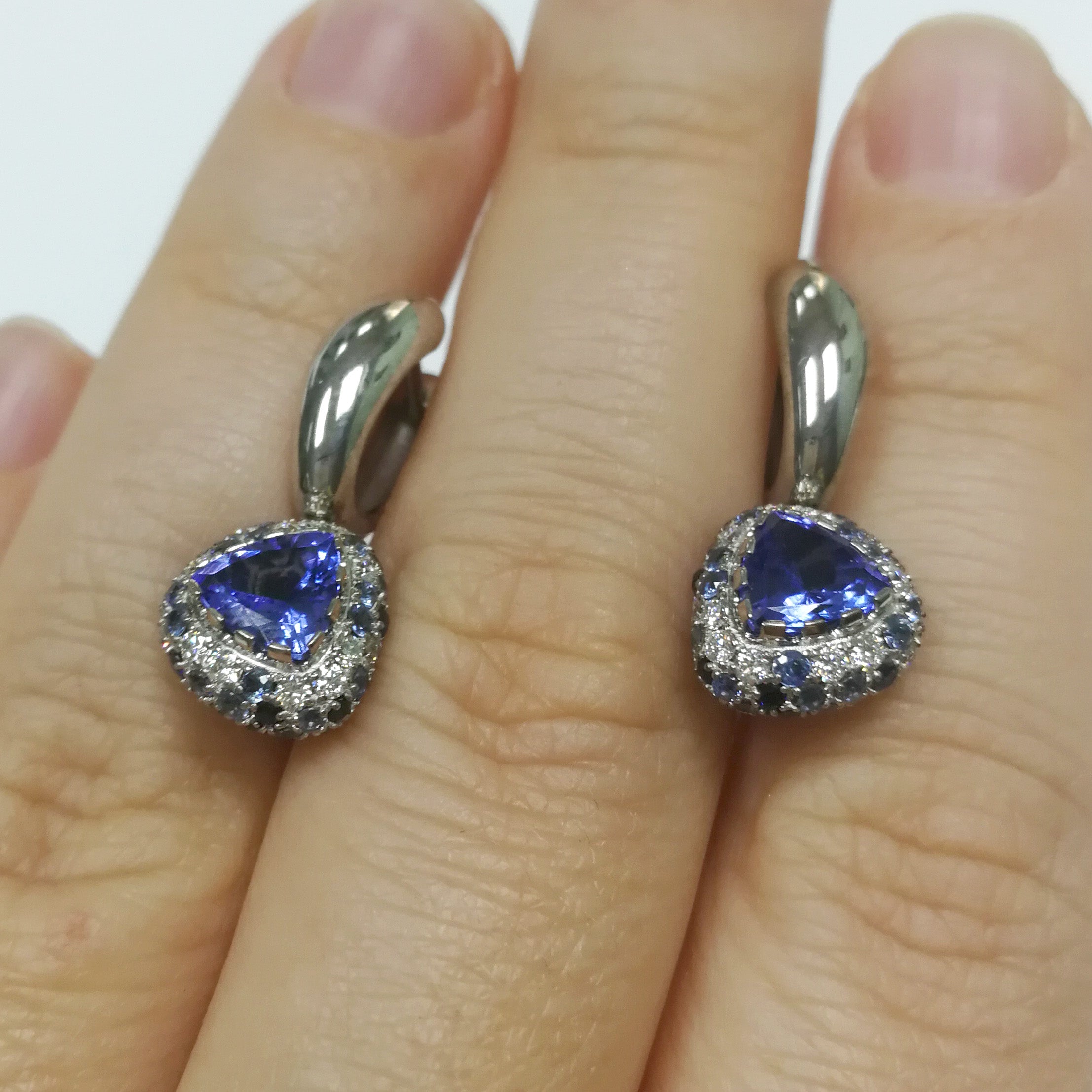 Tanzanite, Diamonds, Sapphires 18K White Gold Earrings, E 0073-0
