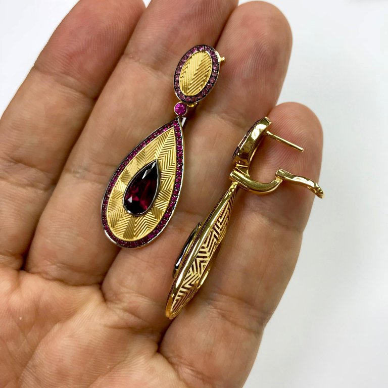 Rhodolite Garnet, Ruby, Pink Sapphire 18K Yellow Gold Earrings, E 0105-1
