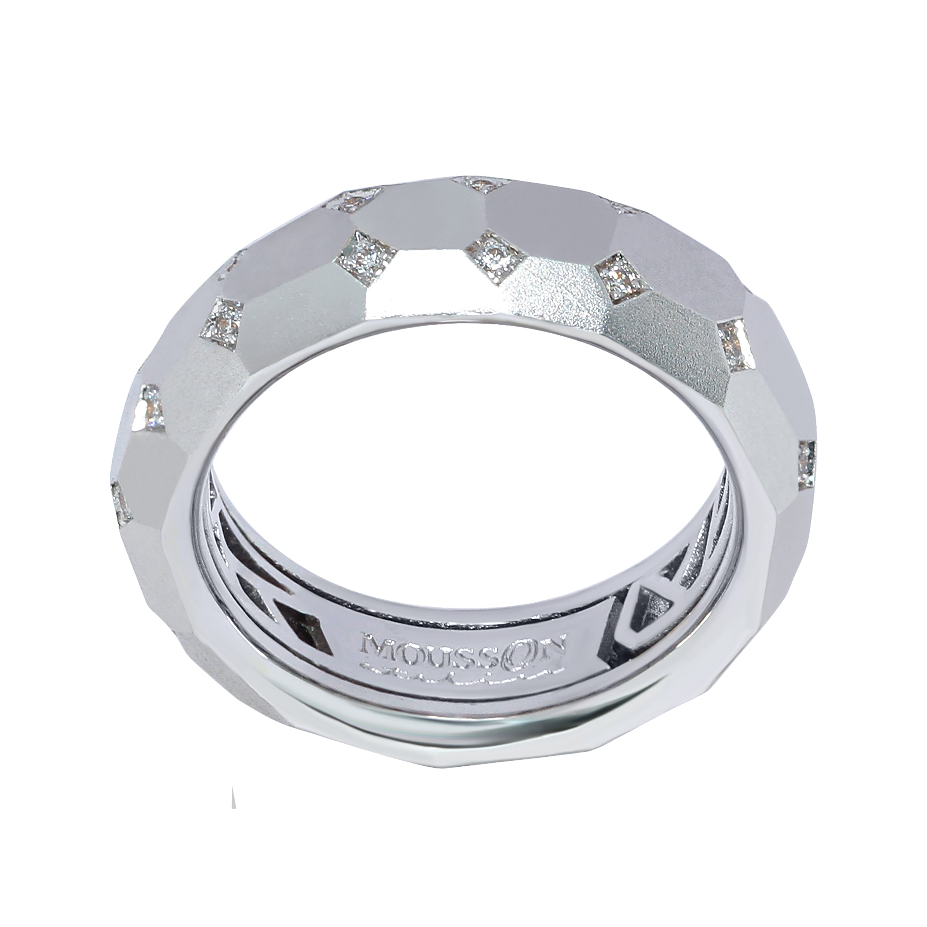 R 0190-3, 18K White Gold, Diamonds Band Ring