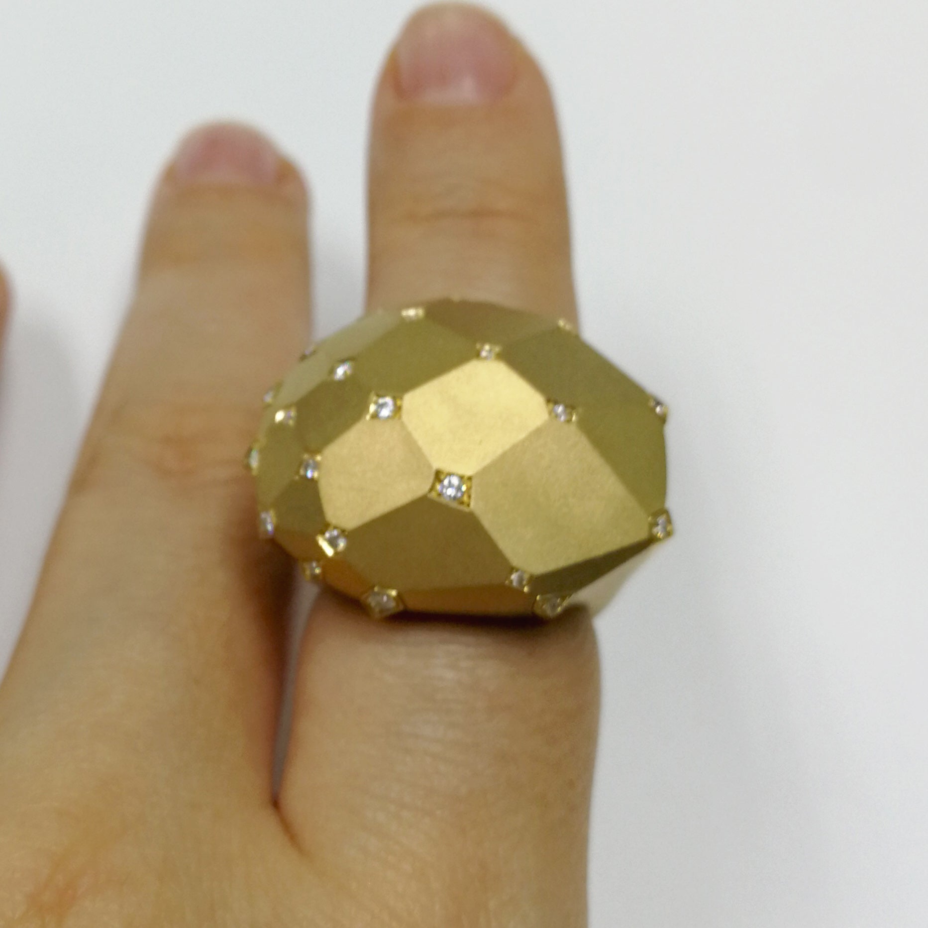 18K Yellow Gold, Diamonds Ring, R 0190-7