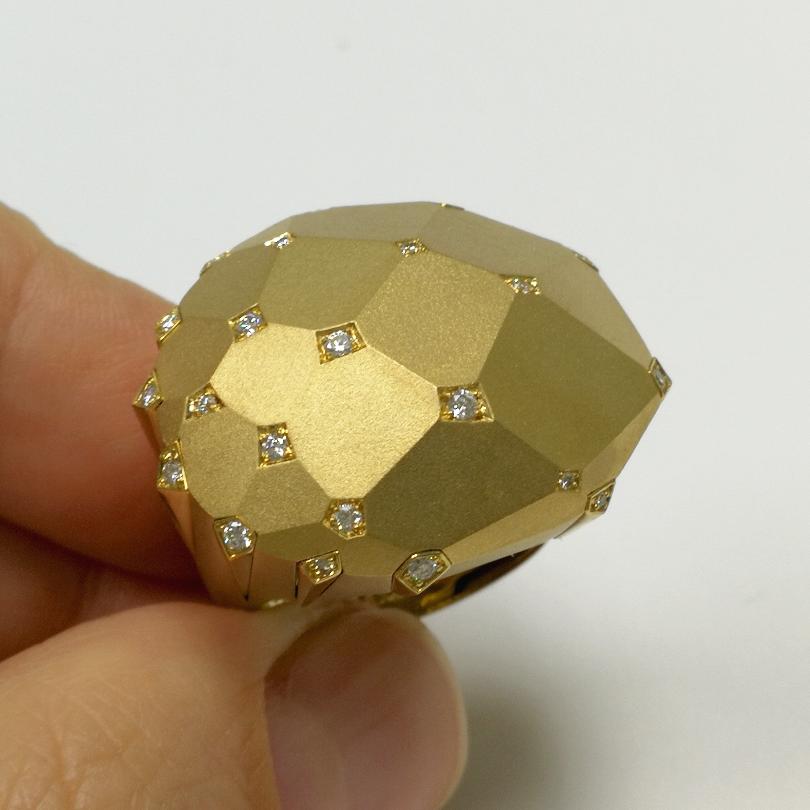 18K Yellow Gold, Diamonds Ring, R 0190-7