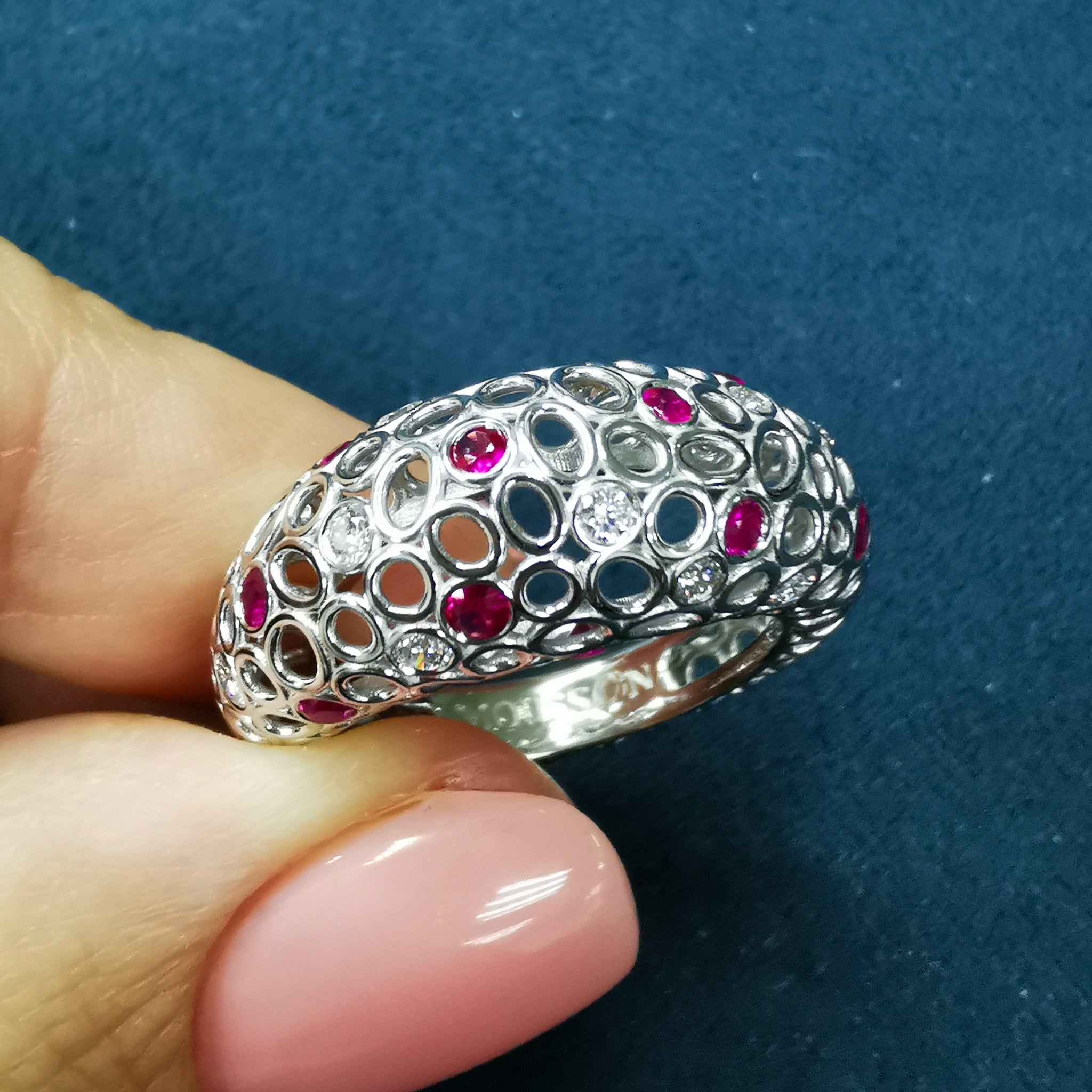 Ruby, Diamonds 18K White Gold Ring, R 0023-3