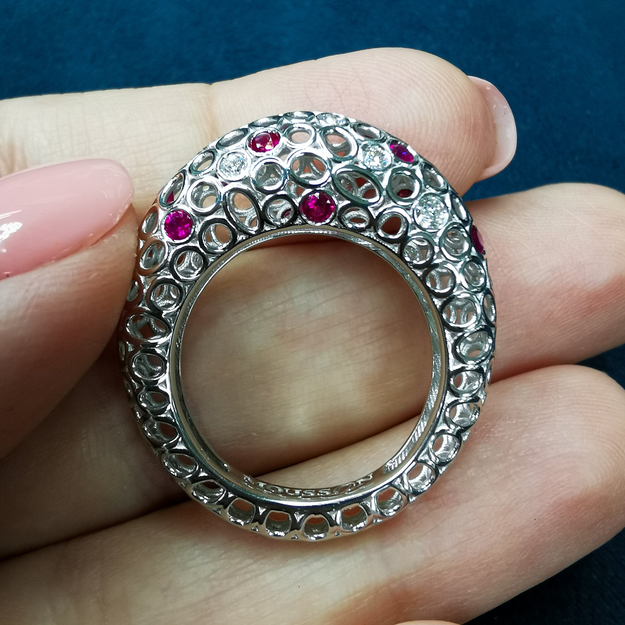 Ruby, Diamonds 18K White Gold Ring, R 0023-3