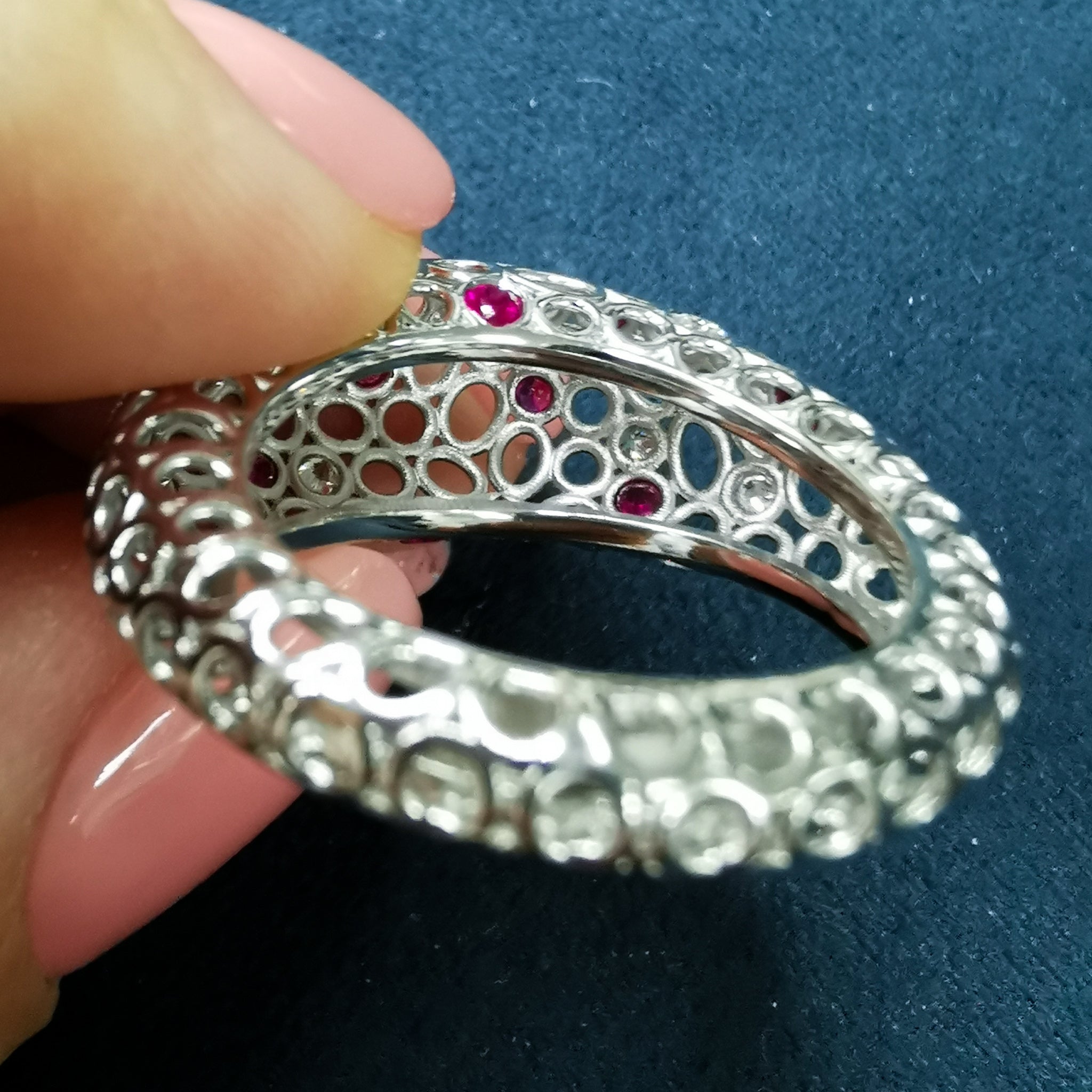 Ruby, Diamonds 18K White Gold Ring, R 0023-3
