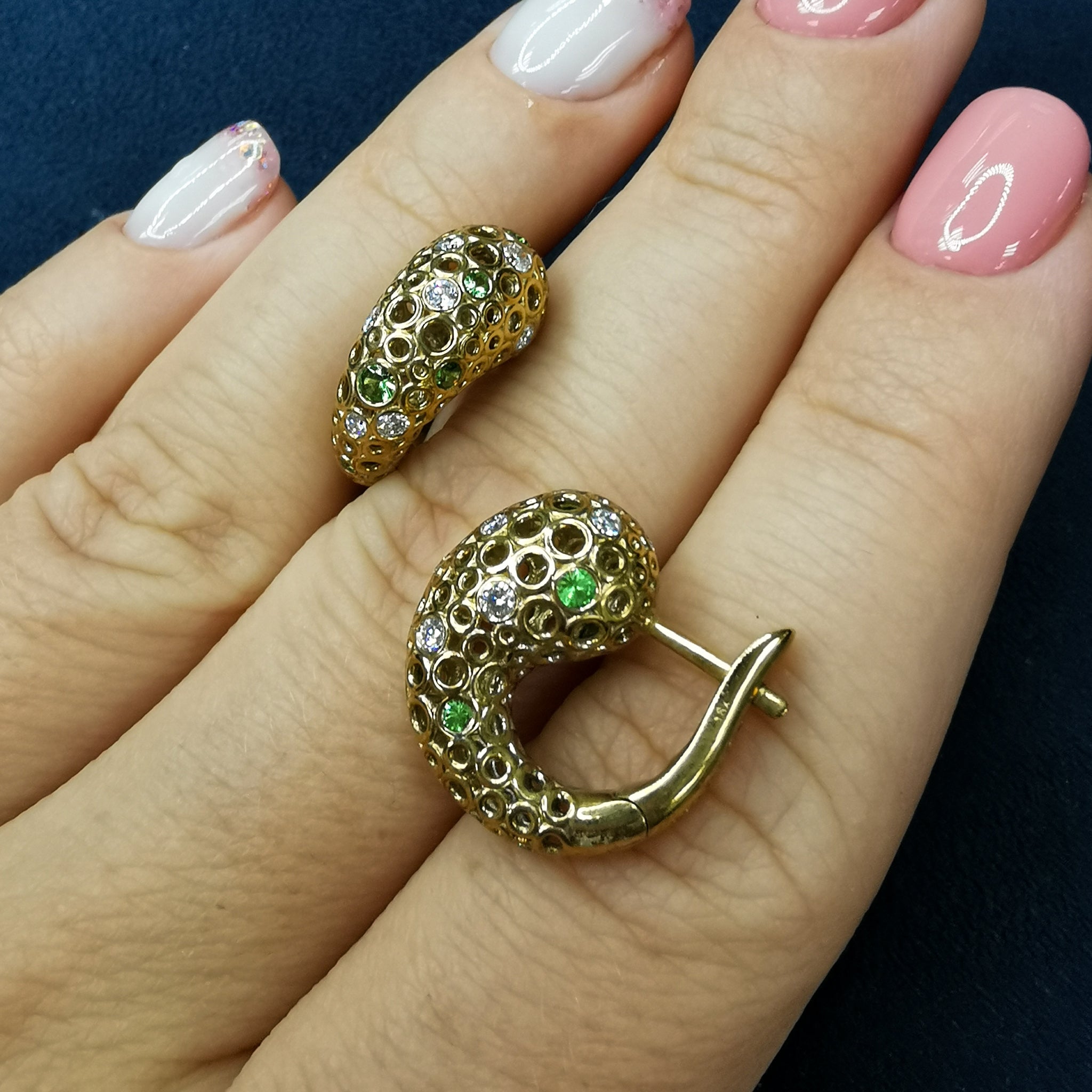 18K Yellow Gold, Tsavorite Garnet, Diamonds Earrings E 0023-3