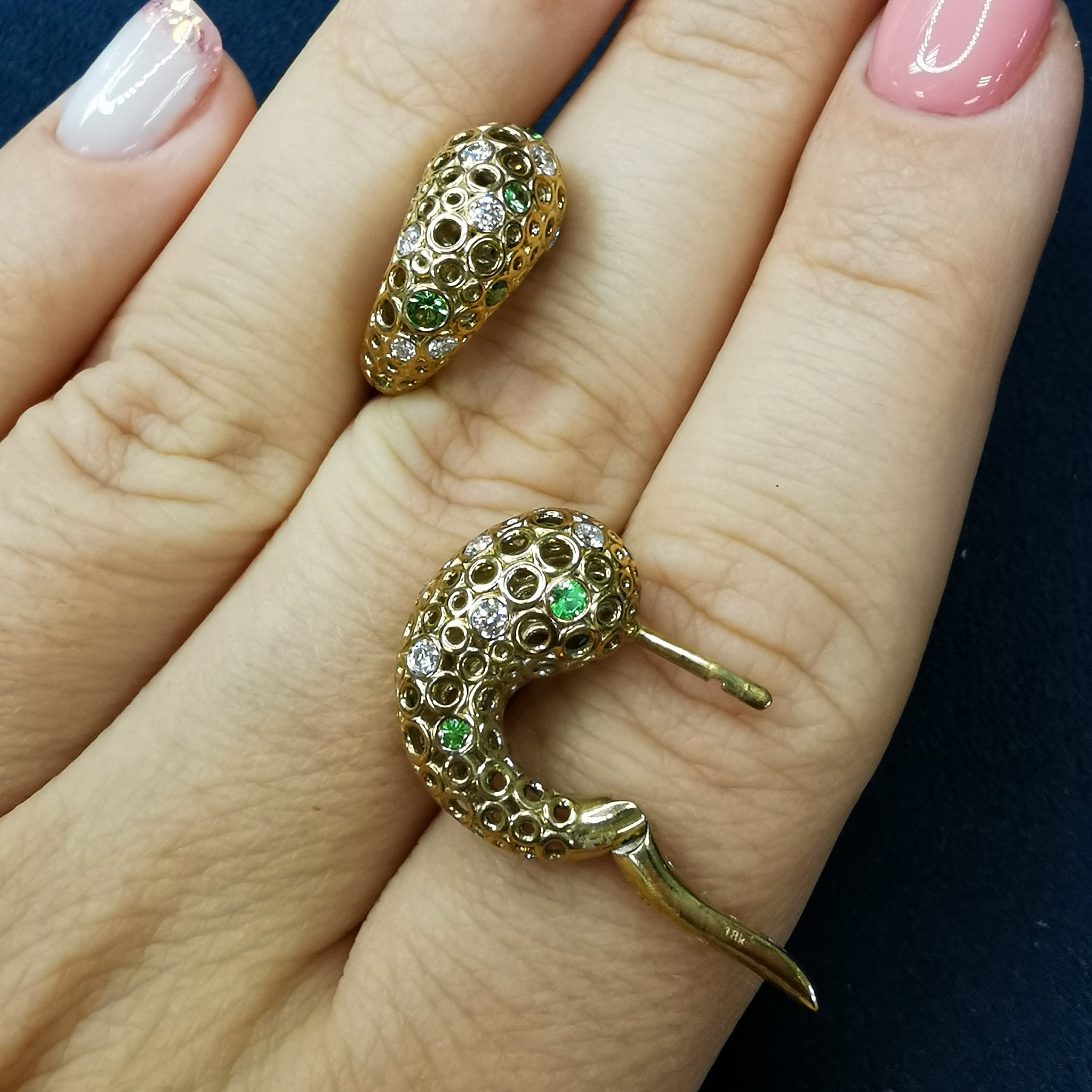 18K Yellow Gold, Tsavorite Garnet, Diamonds Earrings E 0023-3