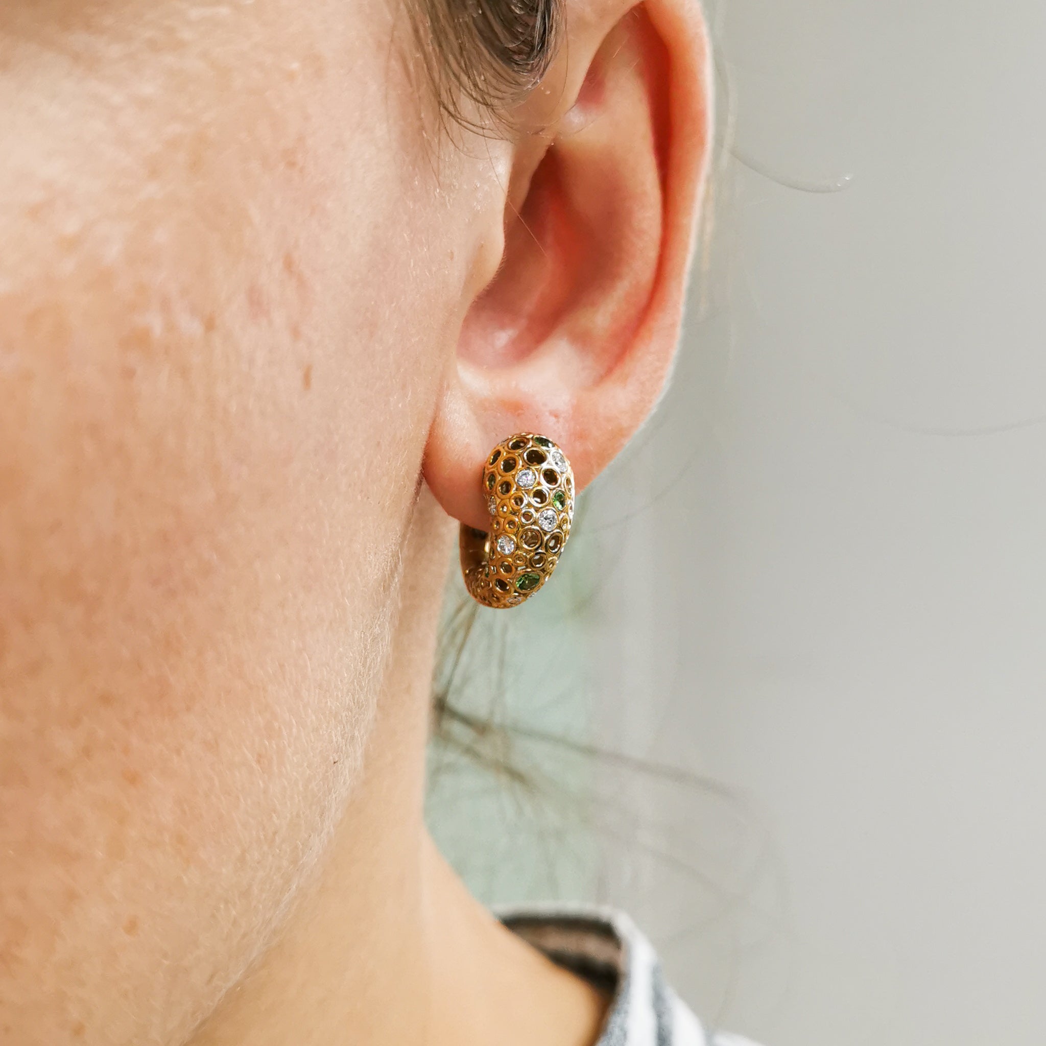 18K Yellow Gold, Tsavorite Garnet, Diamonds Earrings E 0023-3