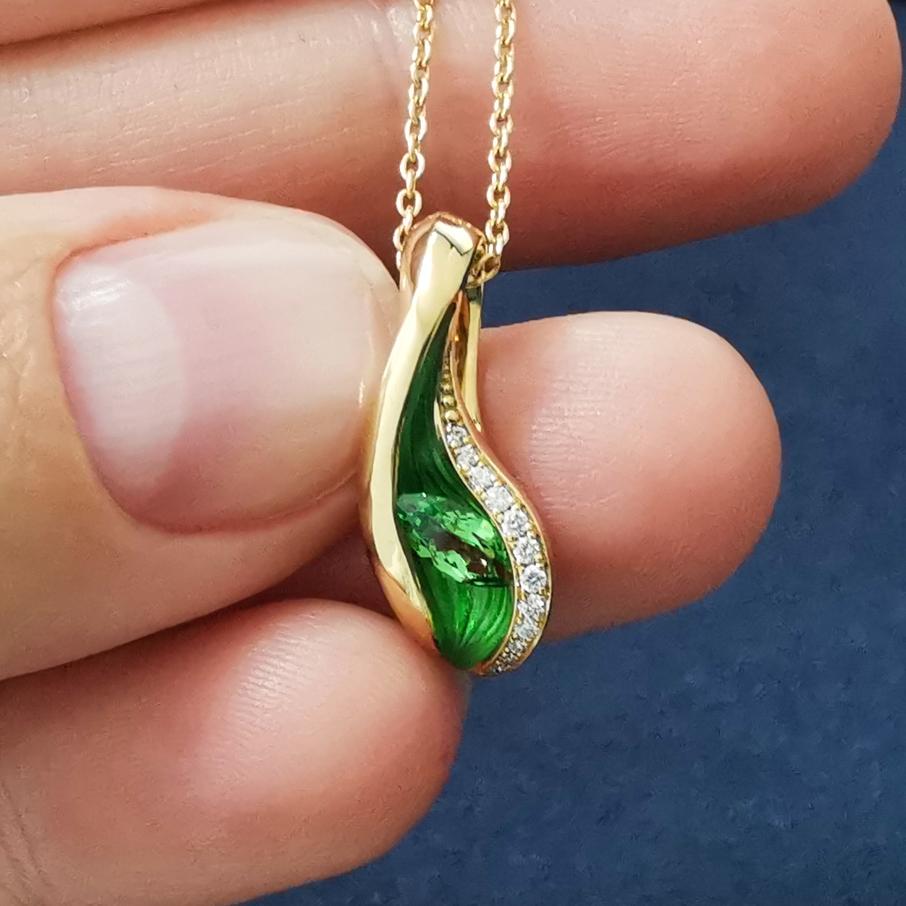 Tsavorite Garnet, Diamonds, Enamel 18K Yellow Gold Pendant, P 0123-8