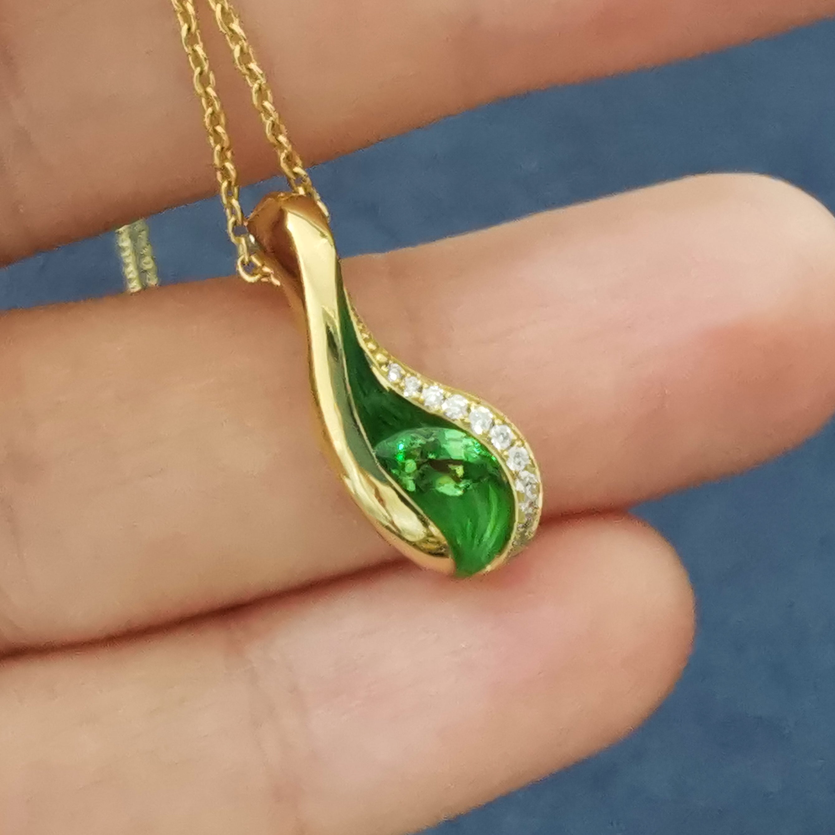 Tsavorite Garnet, Diamonds, Enamel 18K Yellow Gold Pendant, P 0123-8