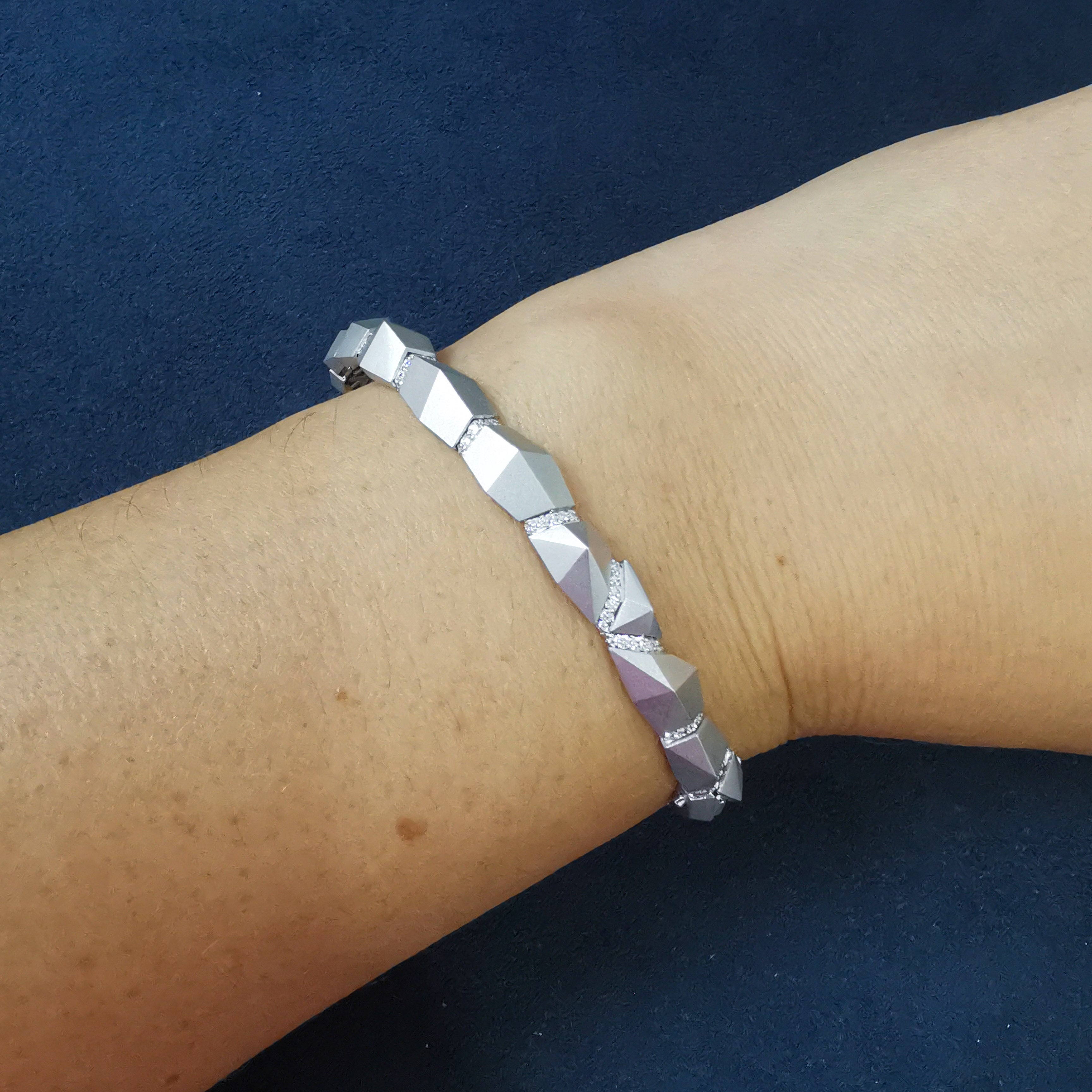 Br 0191-2, 18K White Gold, Diamonds Bracelet