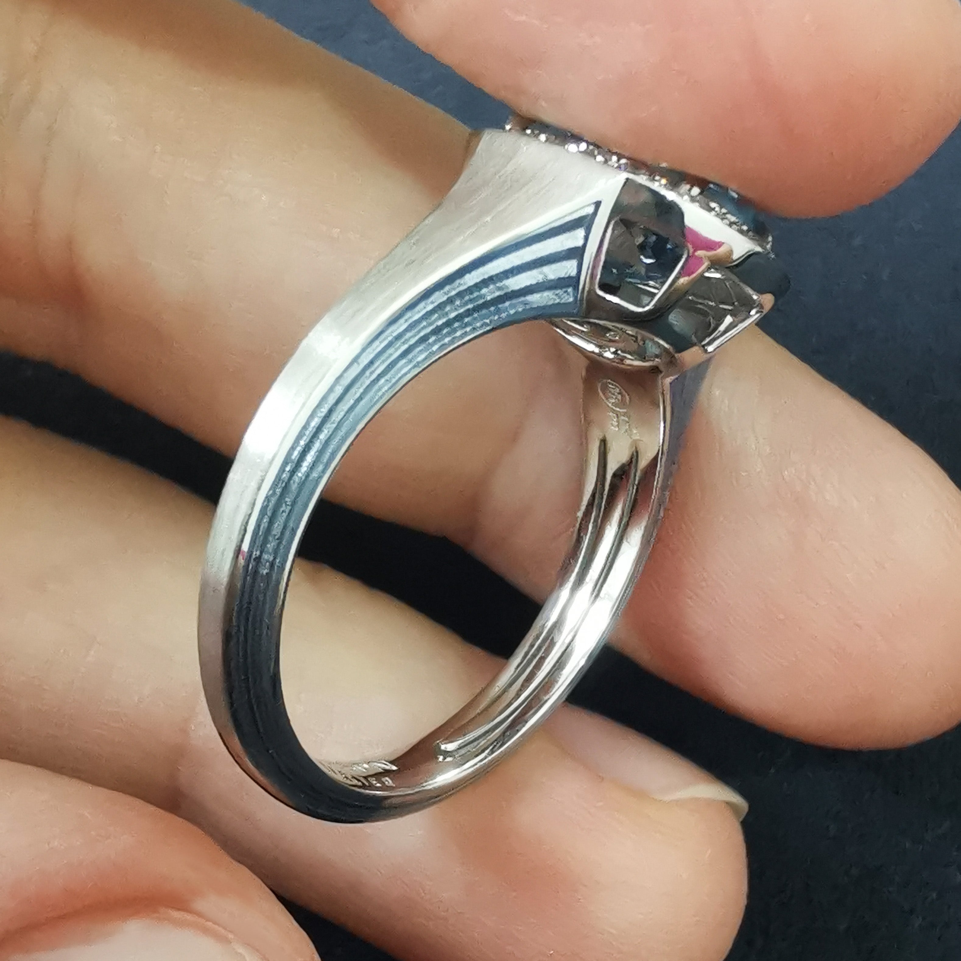 Aquamarine, Diamonds, Enamel 18K White Gold Ring, R 0143-02