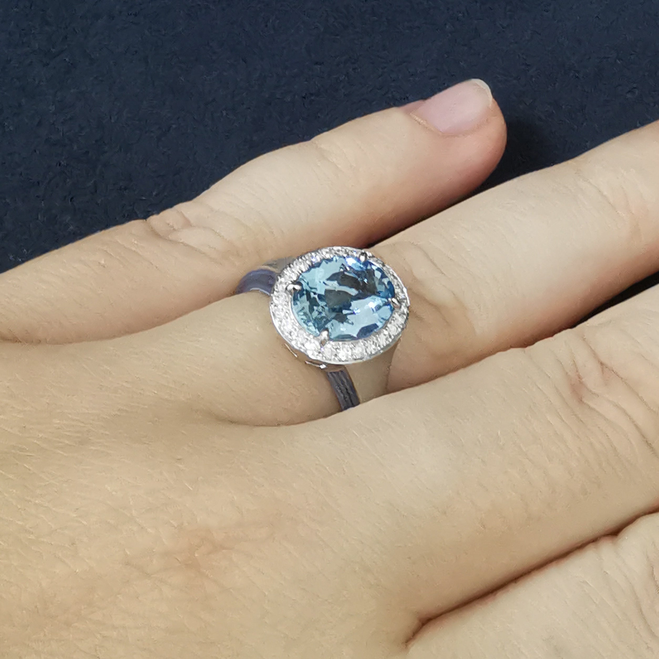 Aquamarine, Diamonds, Enamel 18K White Gold Ring, R 0143-02