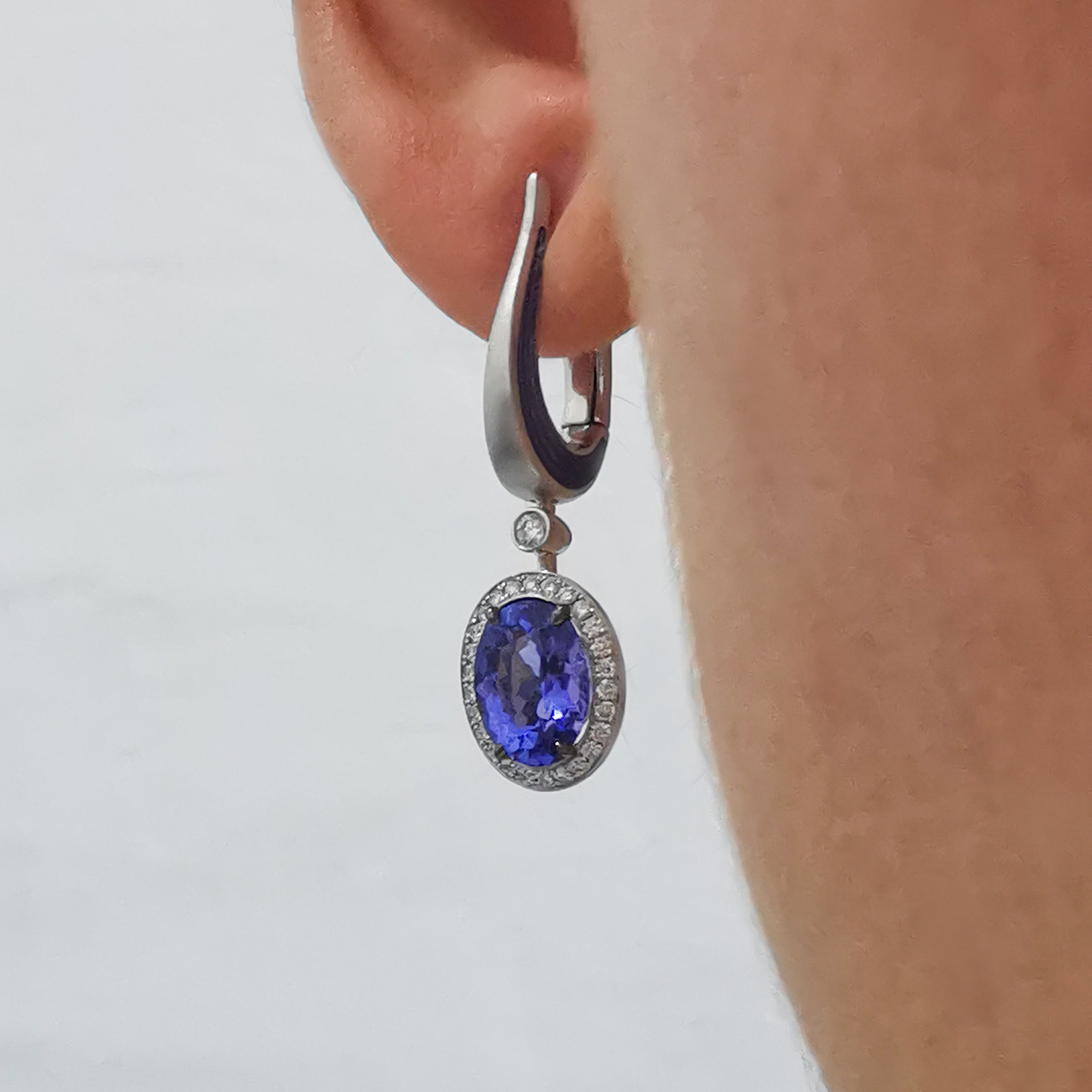 Tanzanite, Diamonds, Enamel 18K White Gold Earrings, E 0143-02