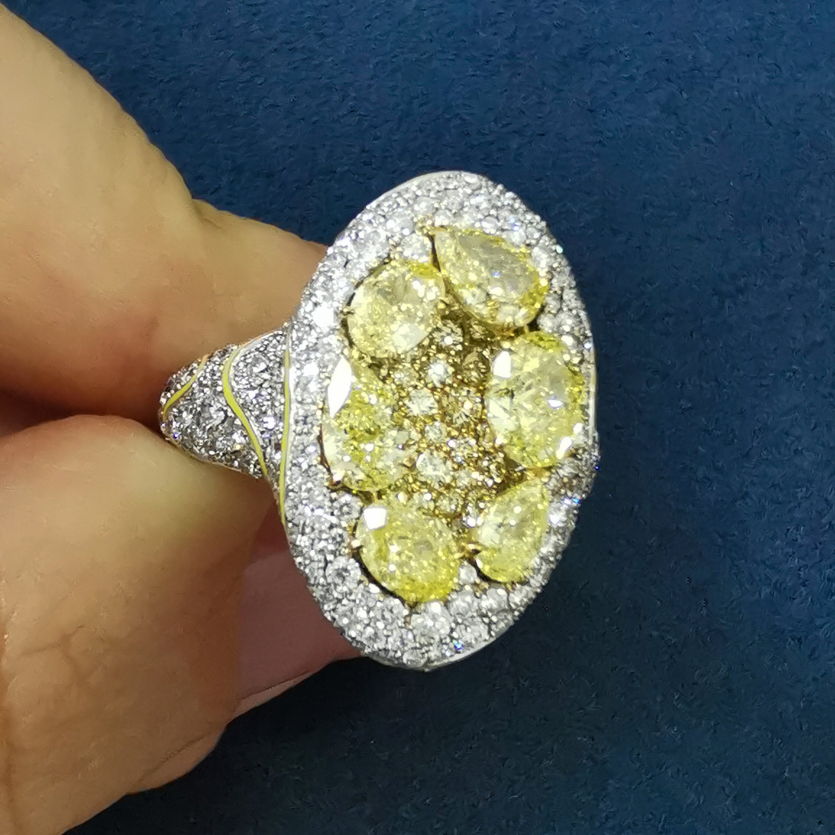 Fancy Yellow Diamonds, Diamonds, Enamel 18K White and Yellow Gold Ring, R 0262-0