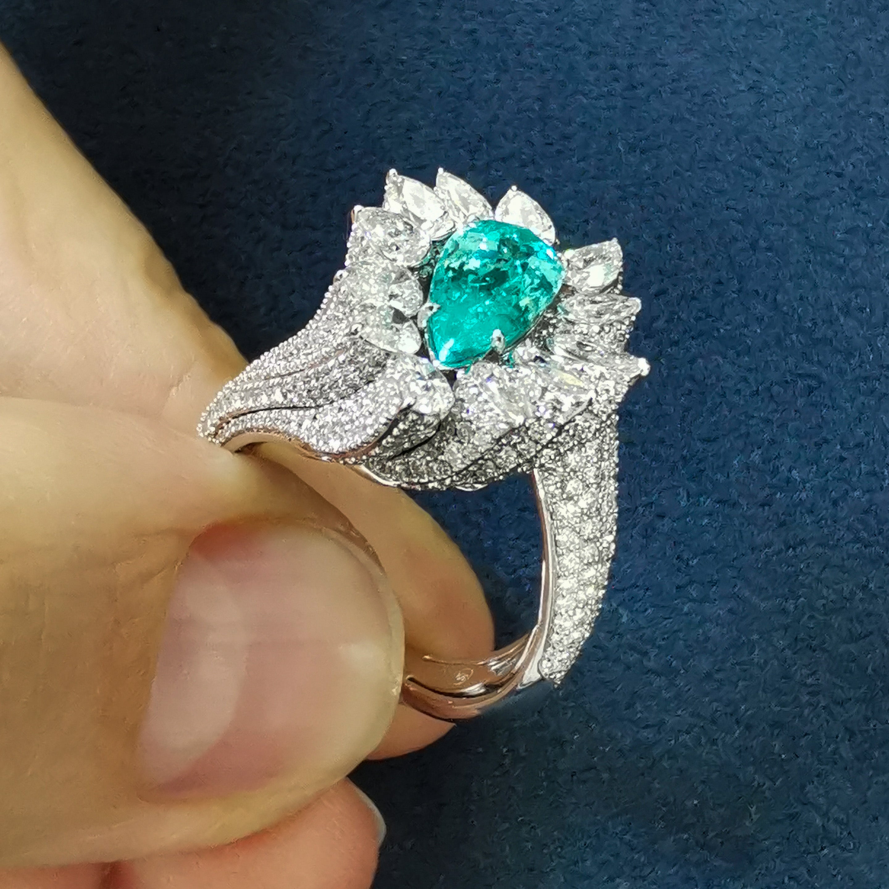 Paraiba Tourmaline, Diamonds 18K White Gold Ring, R 0116-1