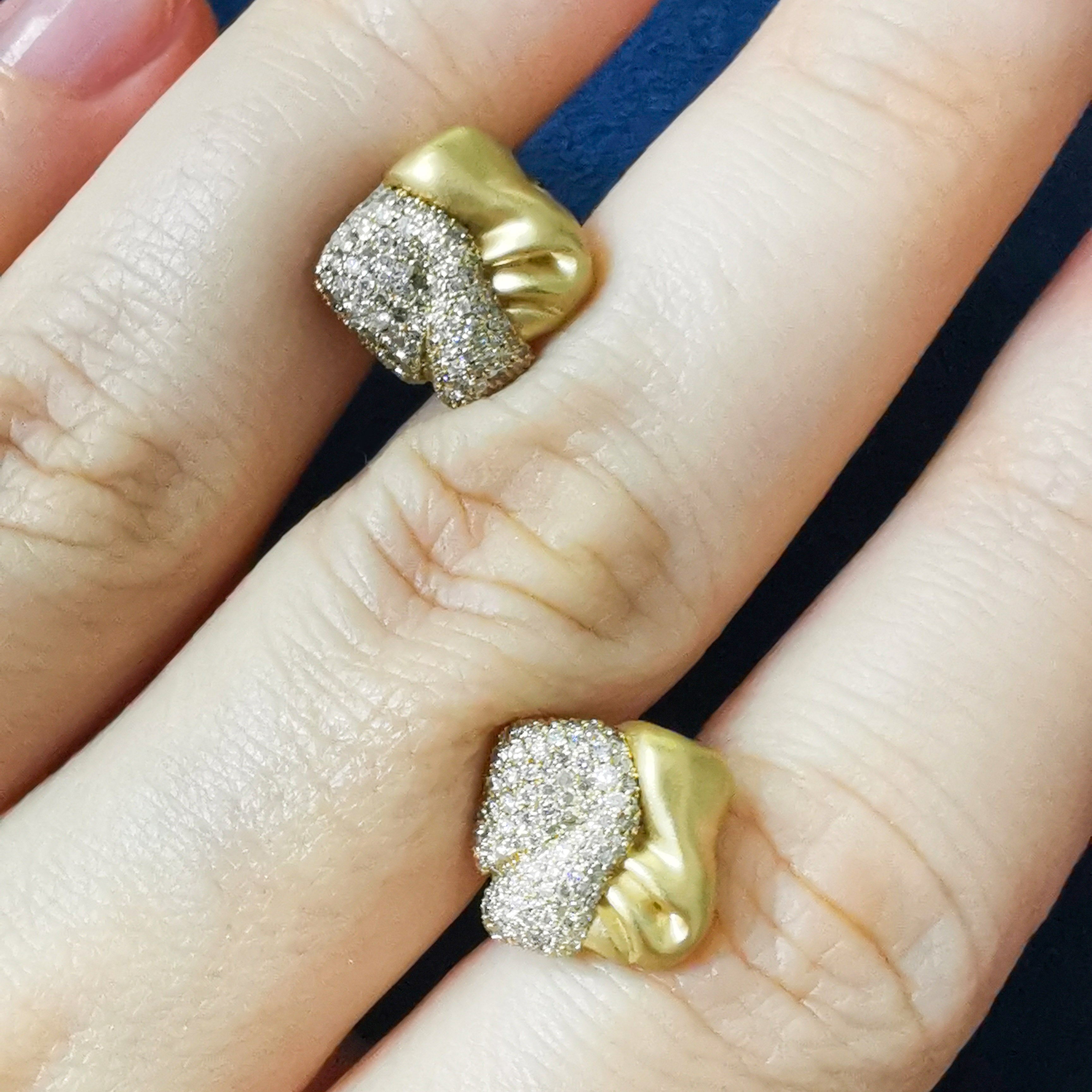 White and Champagne Diamonds 18K Yellow Gold Stud Earrings, E 0132-4