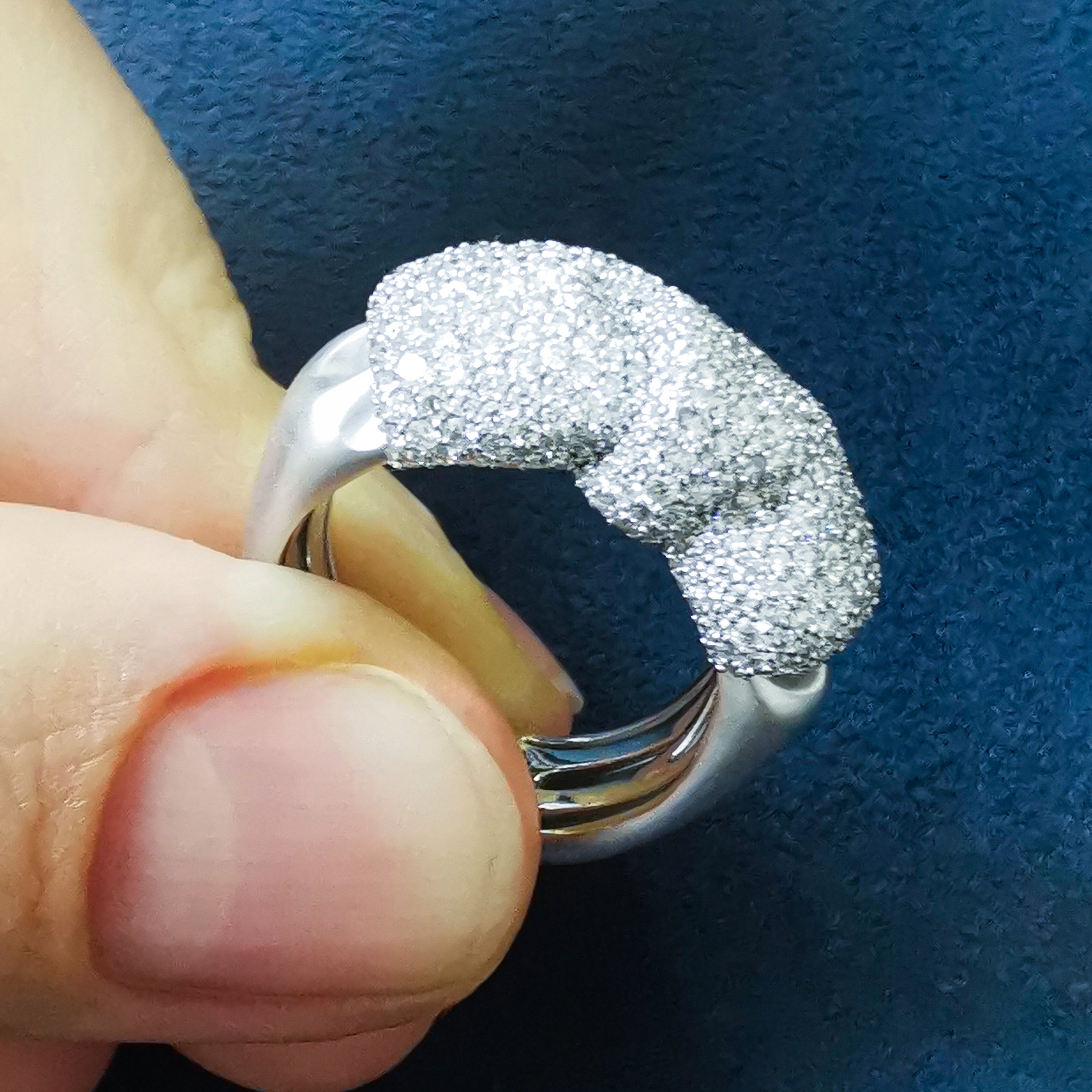 R 0132-3, 18K White Gold, Diamonds Ring
