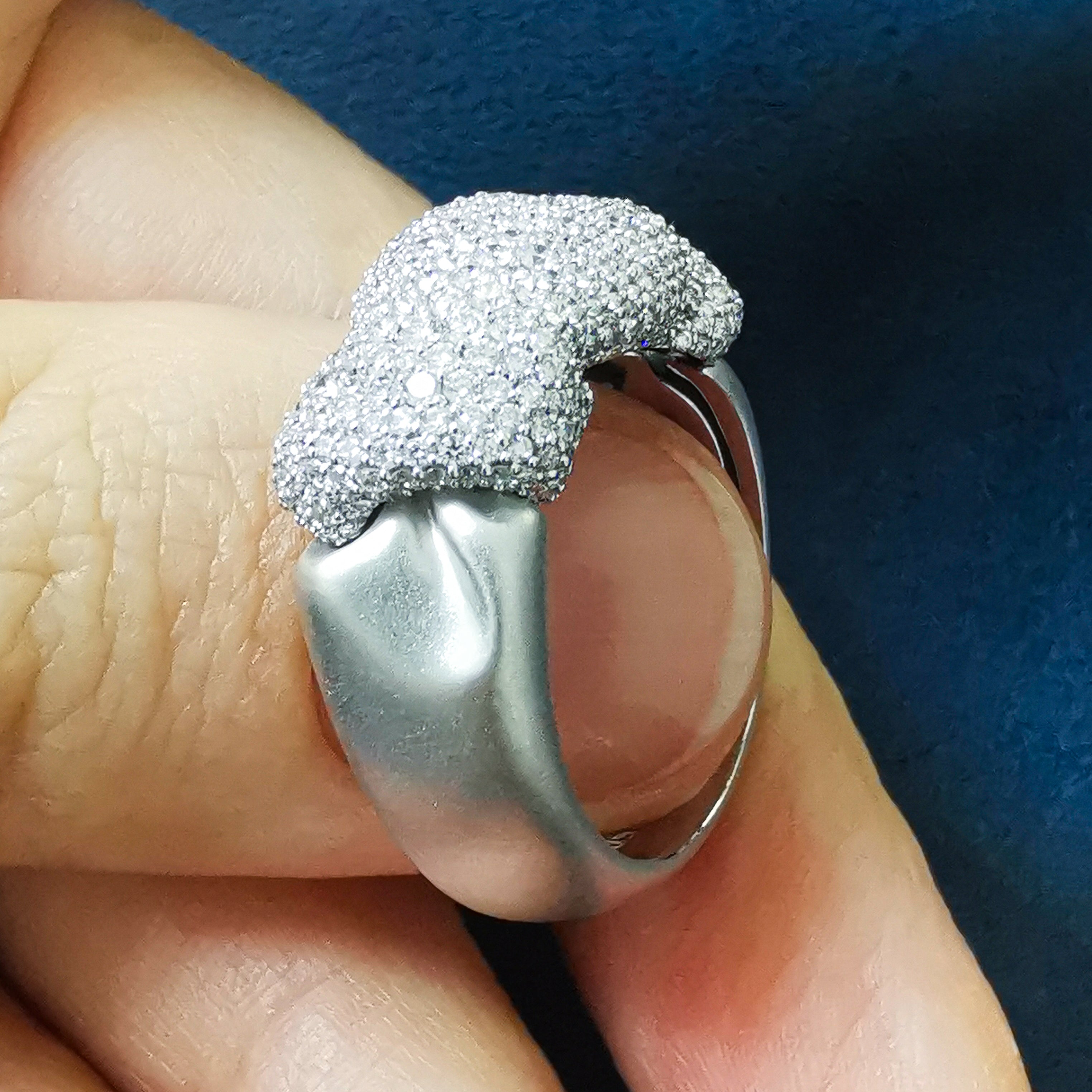 Diamonds 18K White Gold Ring, R 0132-3