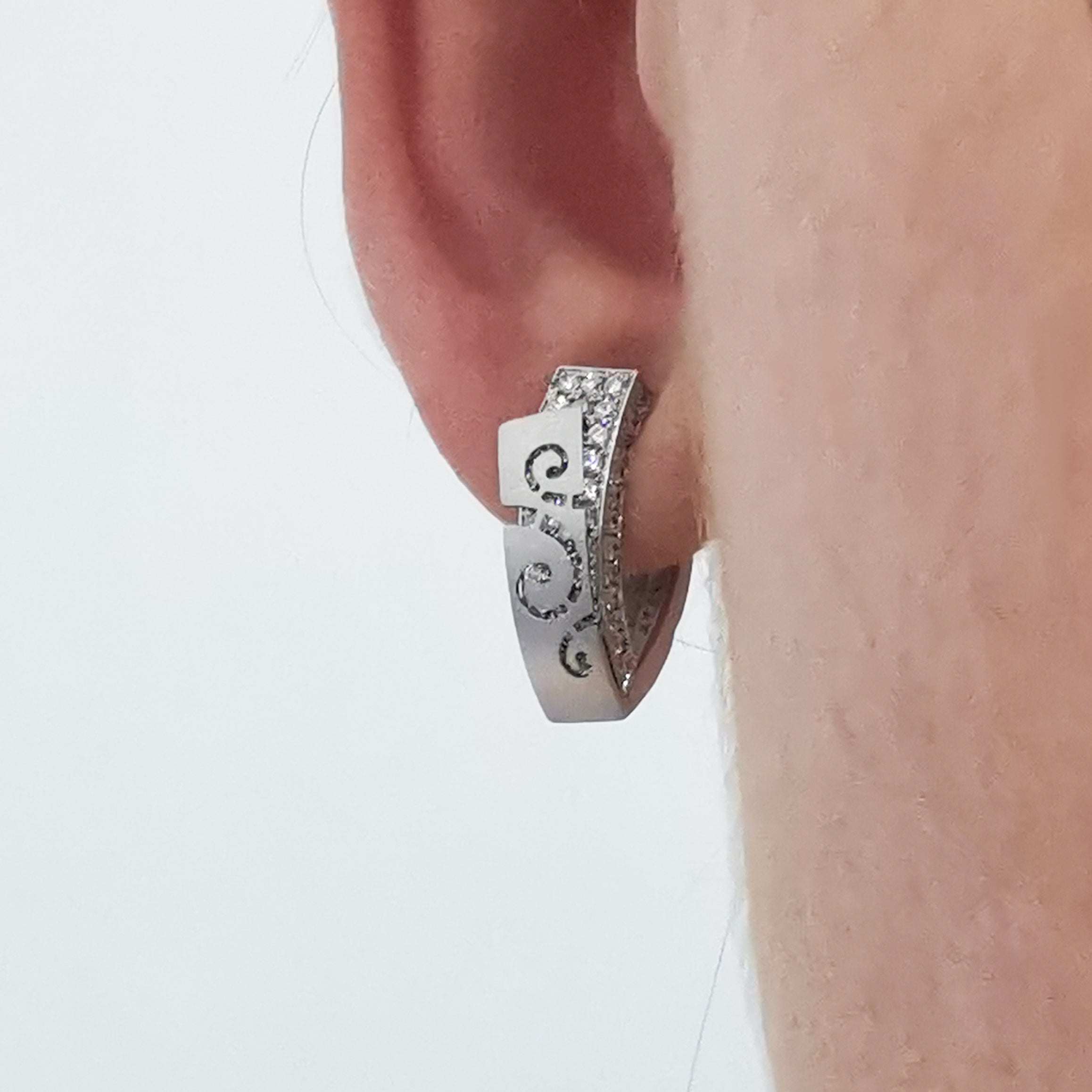 Diamonds 18K White Gold Earrings, E 0003-1
