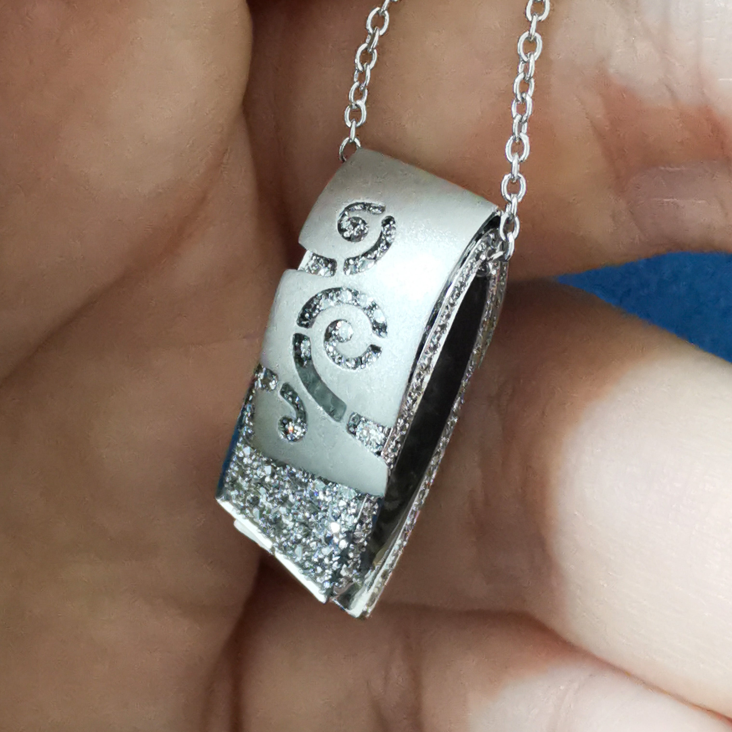 Diamonds 18K White Gold Pendant, P 0003-1