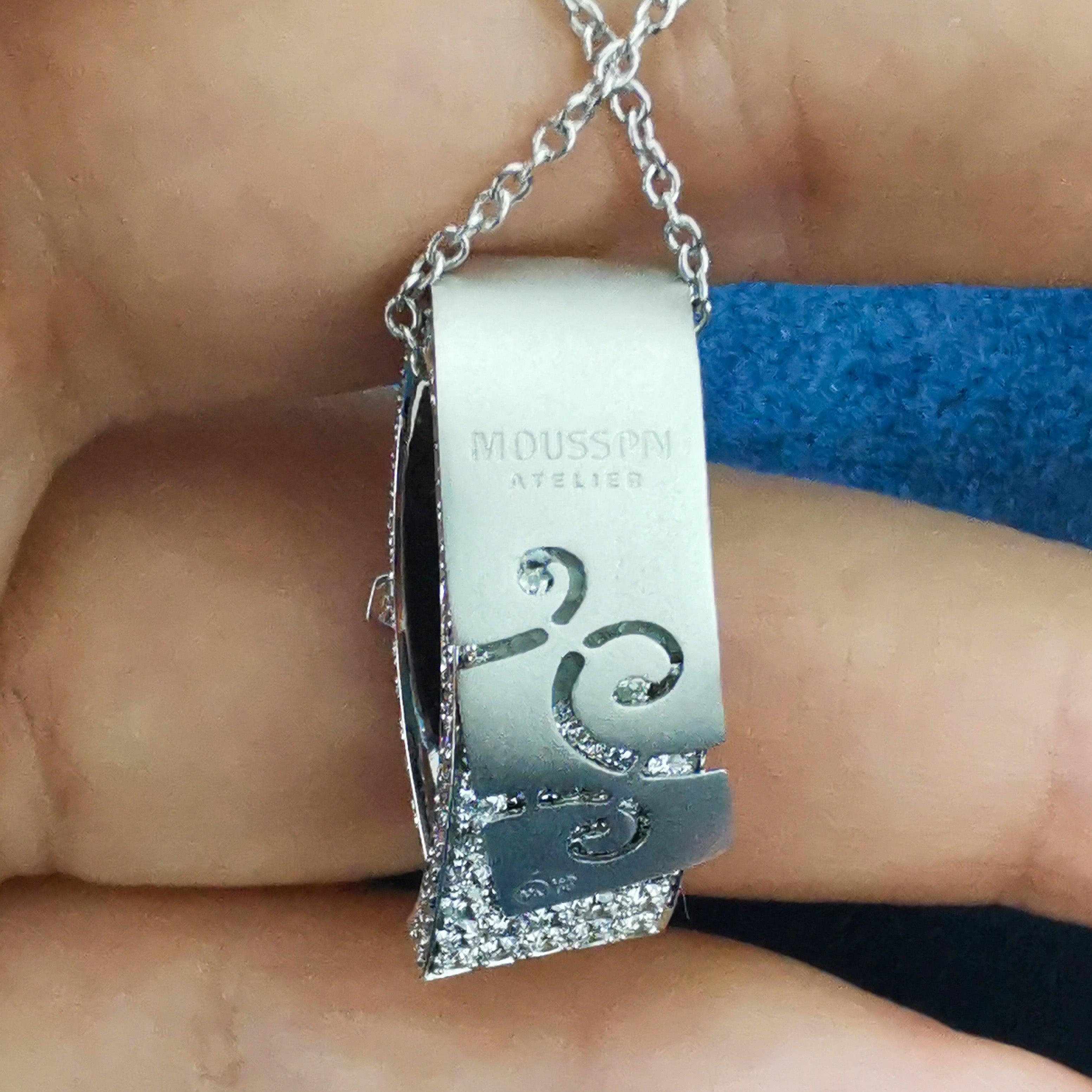 Diamonds 18K White Gold Pendant, P 0003-1