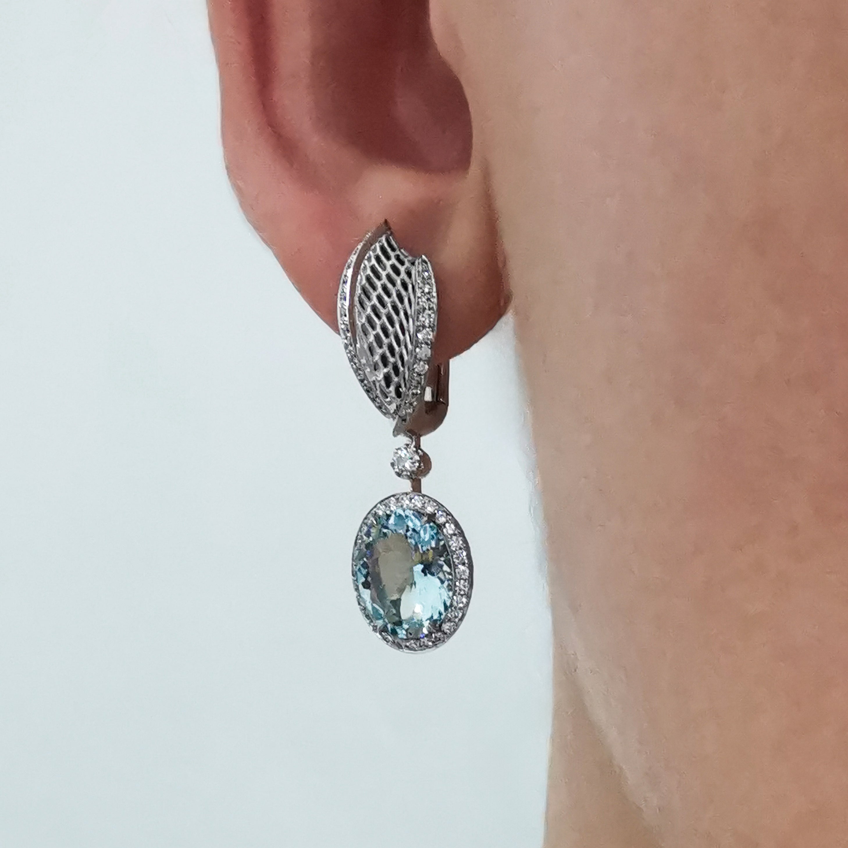 E 0144-22, 18K White Gold, Aquamarine, Diamonds Earrings