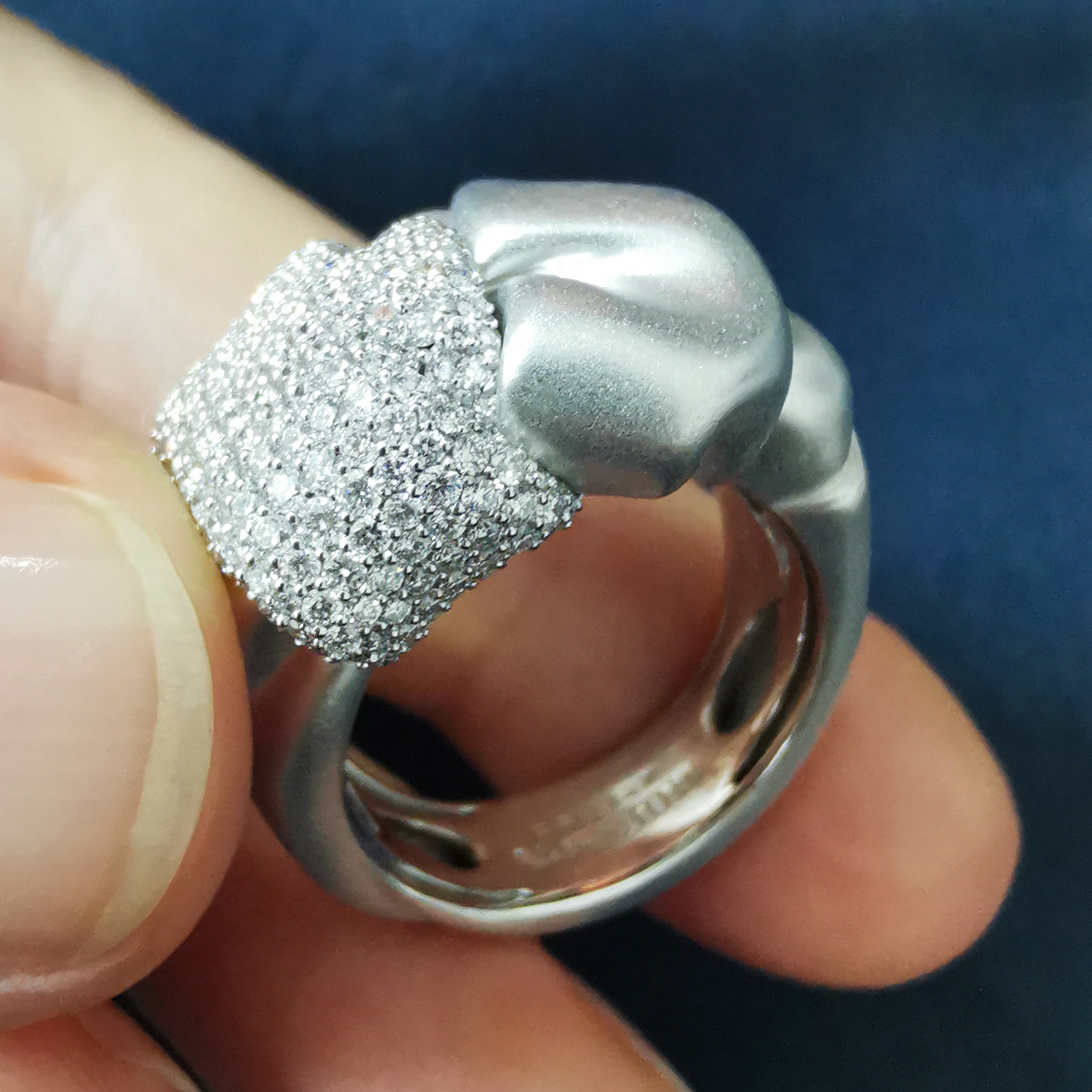 Diamonds 18K White Gold Ring, R 0132-2