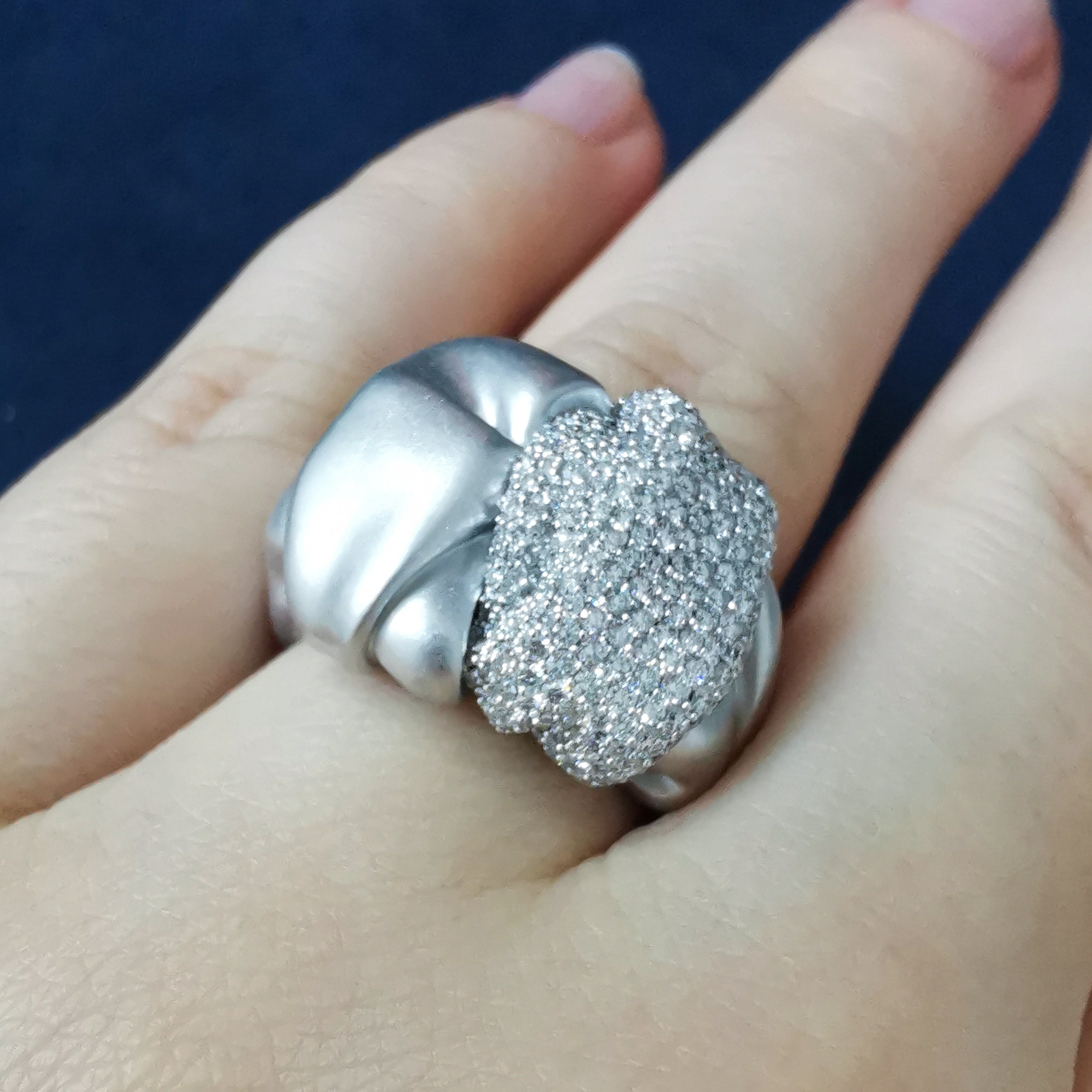Diamonds 18K White Gold Ring, R 0132-2