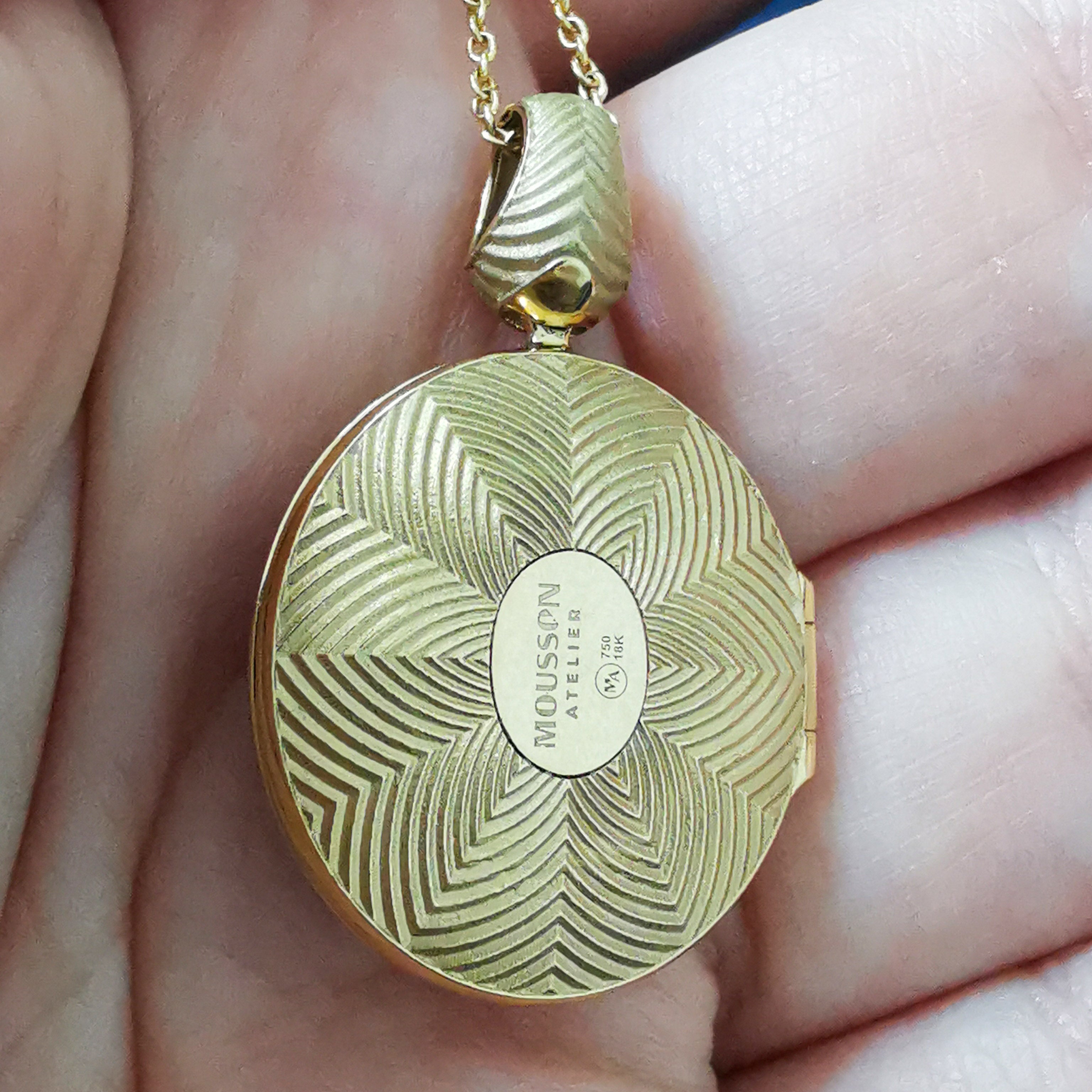 Enamel, Tanzanite, Diamonds 18K Yellow Gold Locket Pendant, P 0084-2