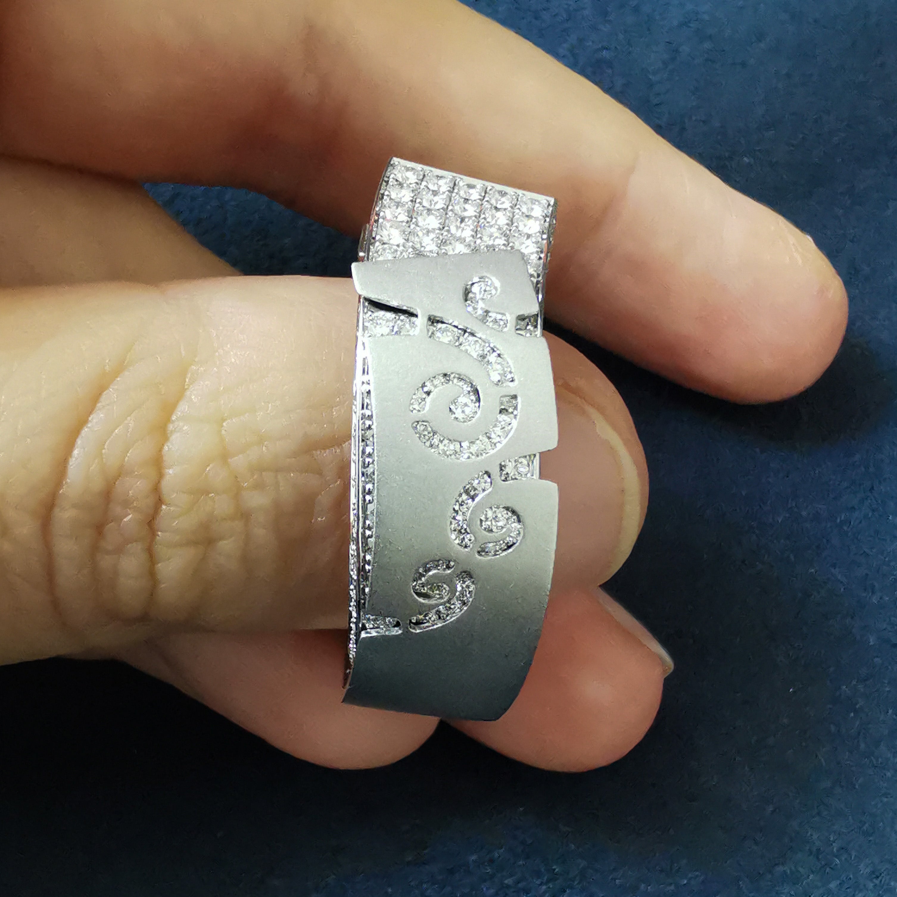 Diamonds 18K White Gold Ring, R 0003-1