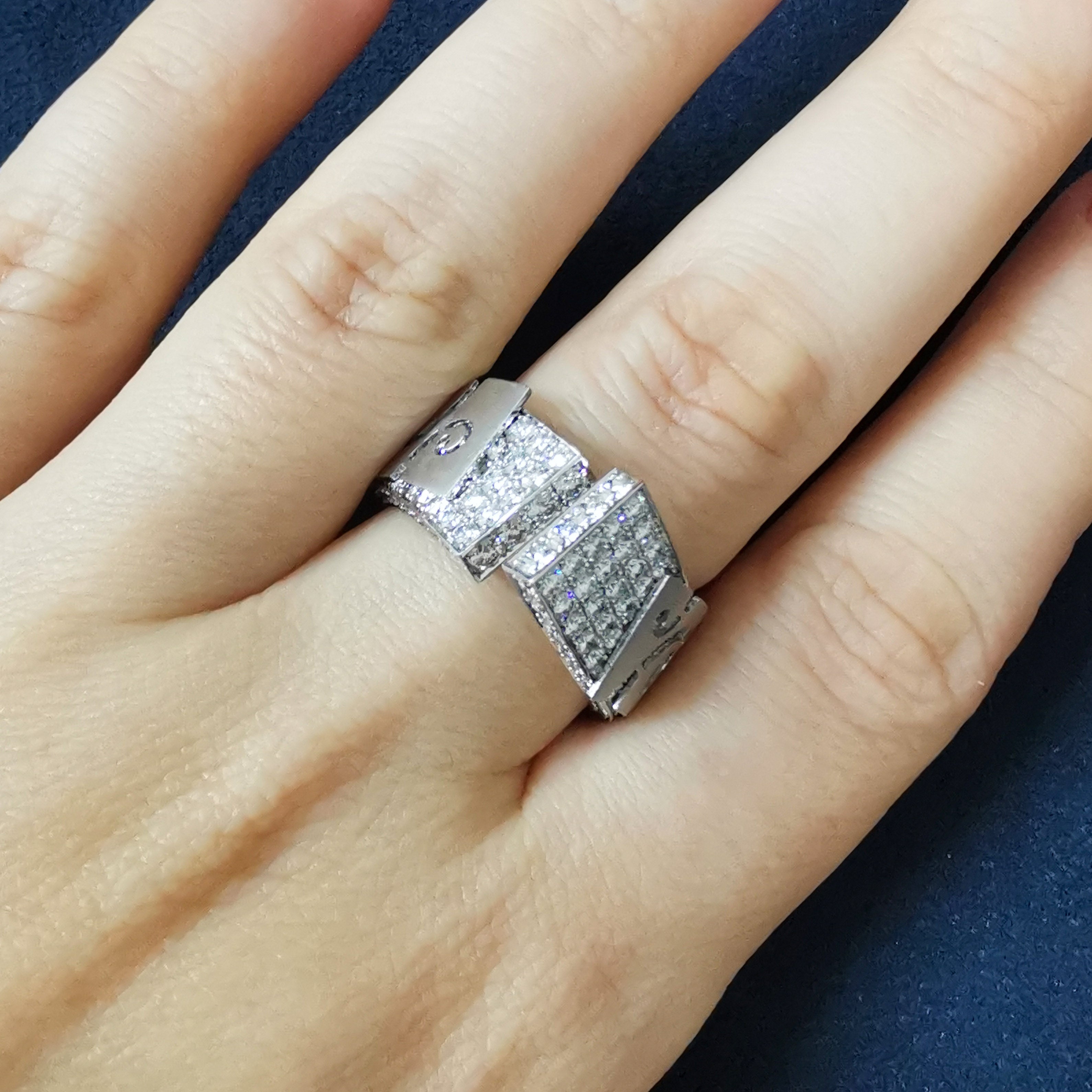 Diamonds 18K White Gold Ring, R 0003-1