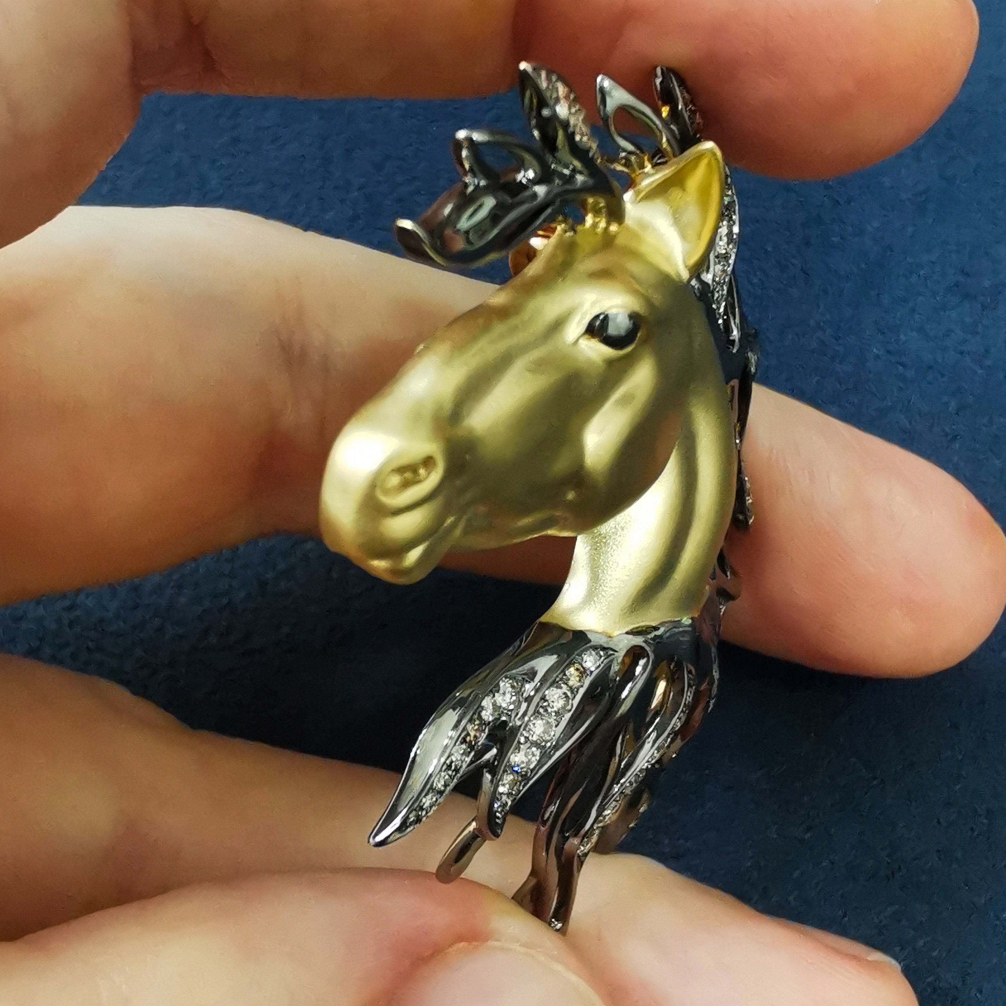 Brs 0231-0, 18K Yellow Gold, Champagne Diamonds Horse Head Brooch