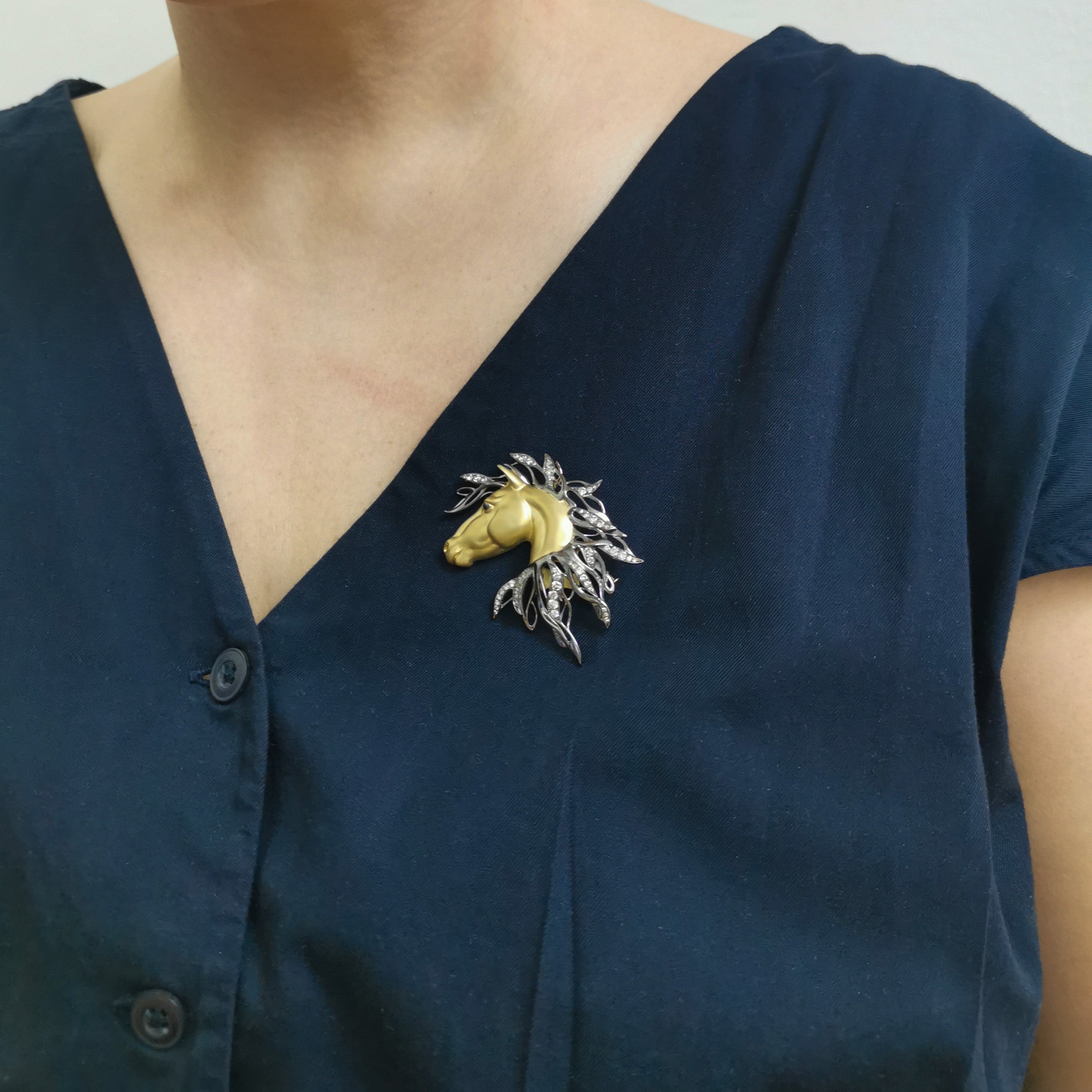 Brs 0231-0, 18K Yellow Gold, Champagne Diamonds Horse Head Brooch