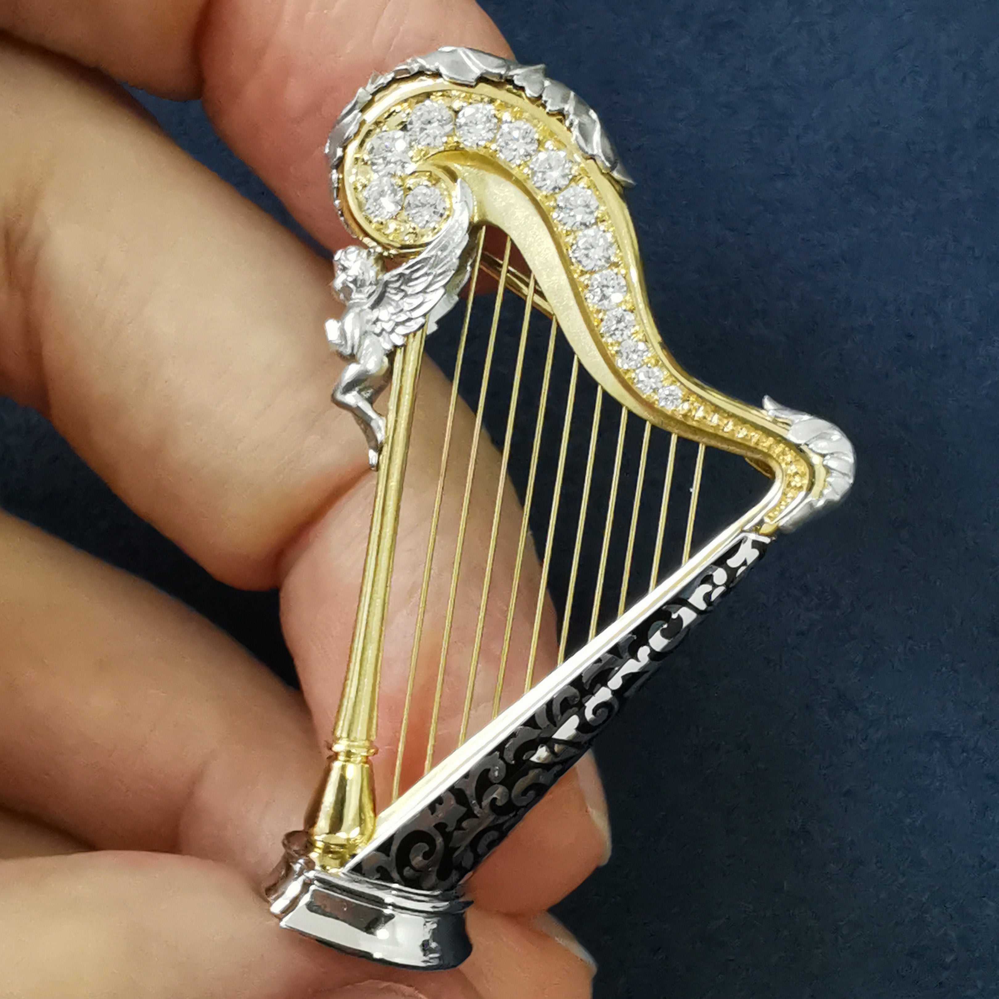 Enamel, Diamonds 18K White Yellow Gold Harp Brooch, Brs 0267-3