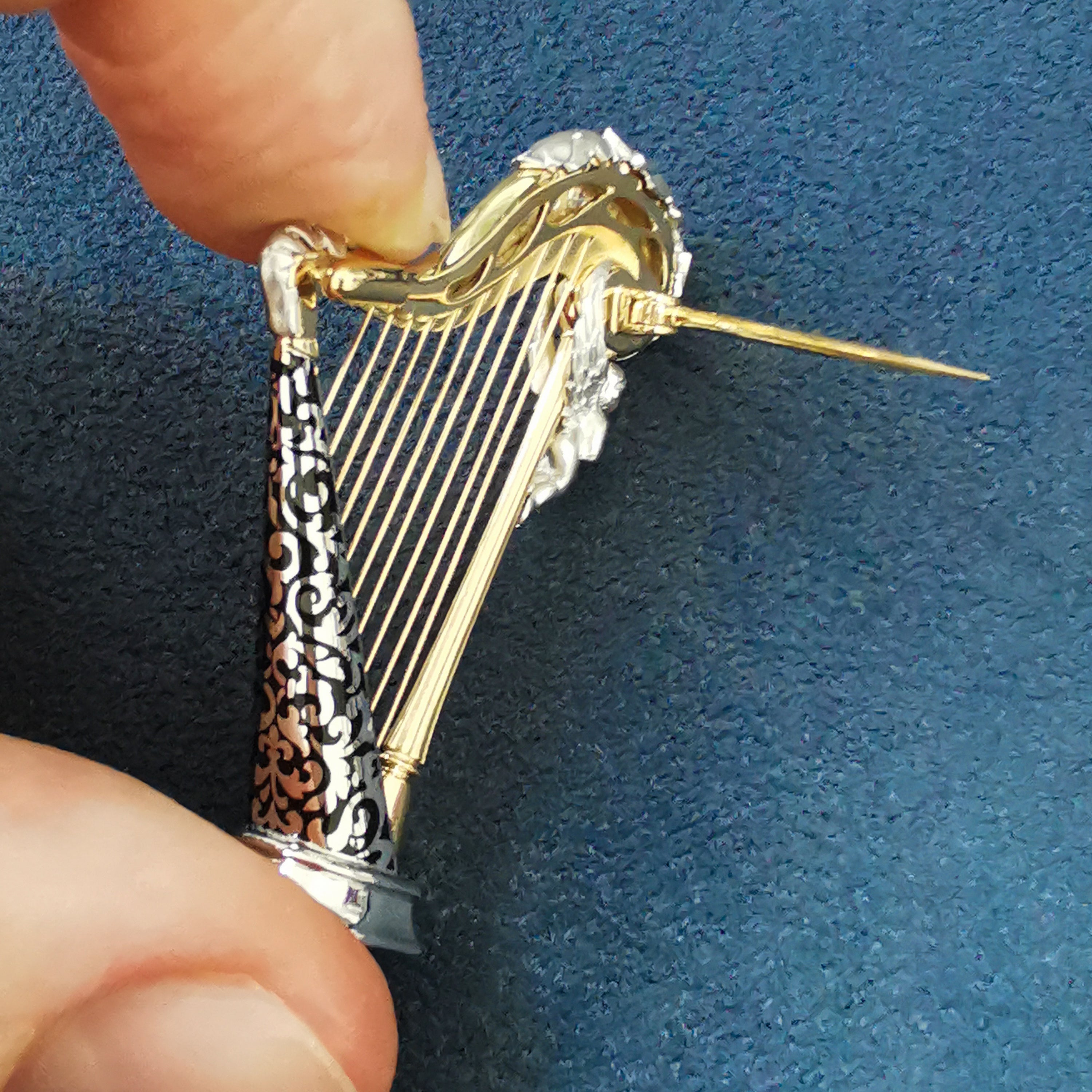Enamel, Diamonds 18K White Yellow Gold Harp Brooch, Brs 0267-3