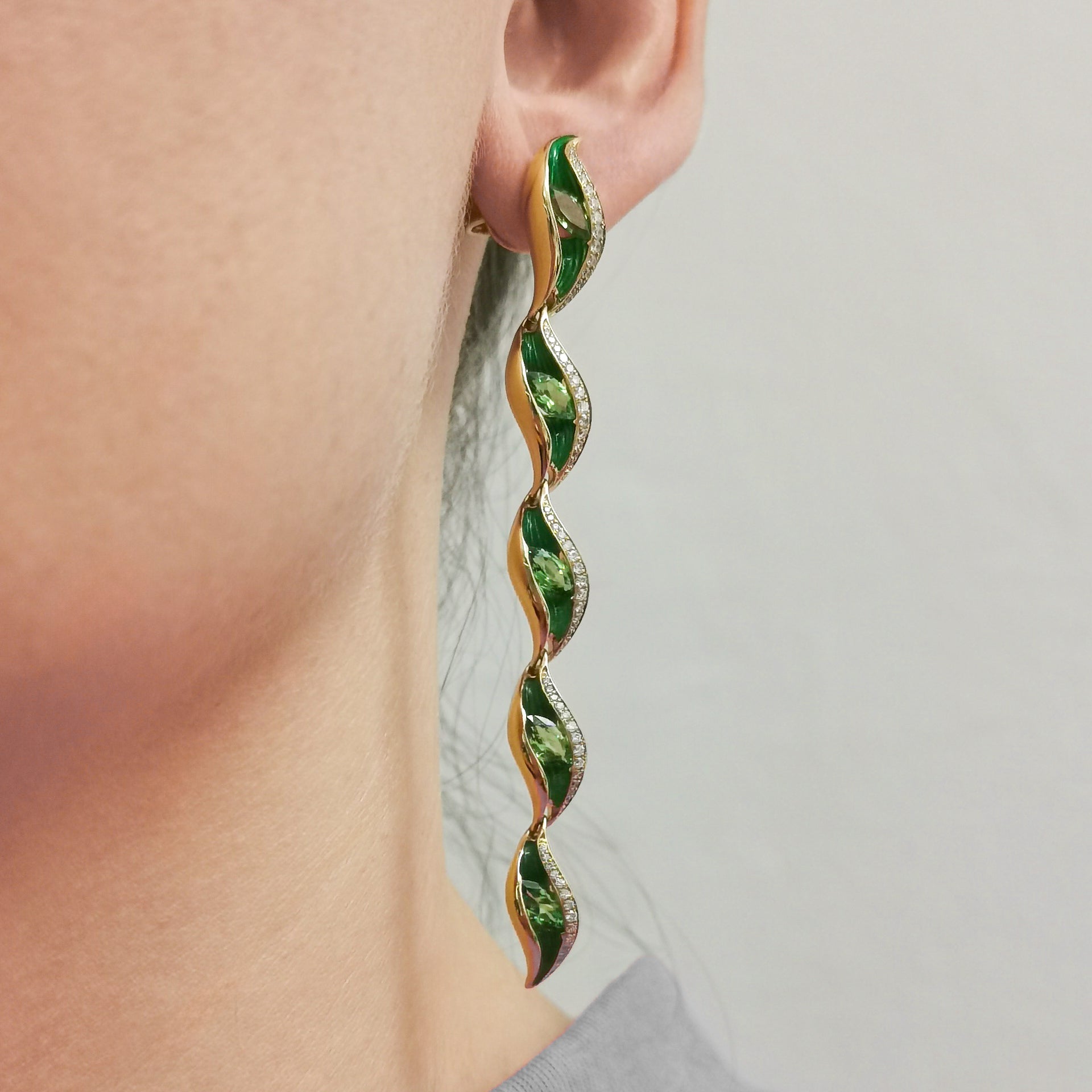 Enamel, Tsavorite Garnet, Diamonds 18K Yellow Gold Earrings, E 0123-81