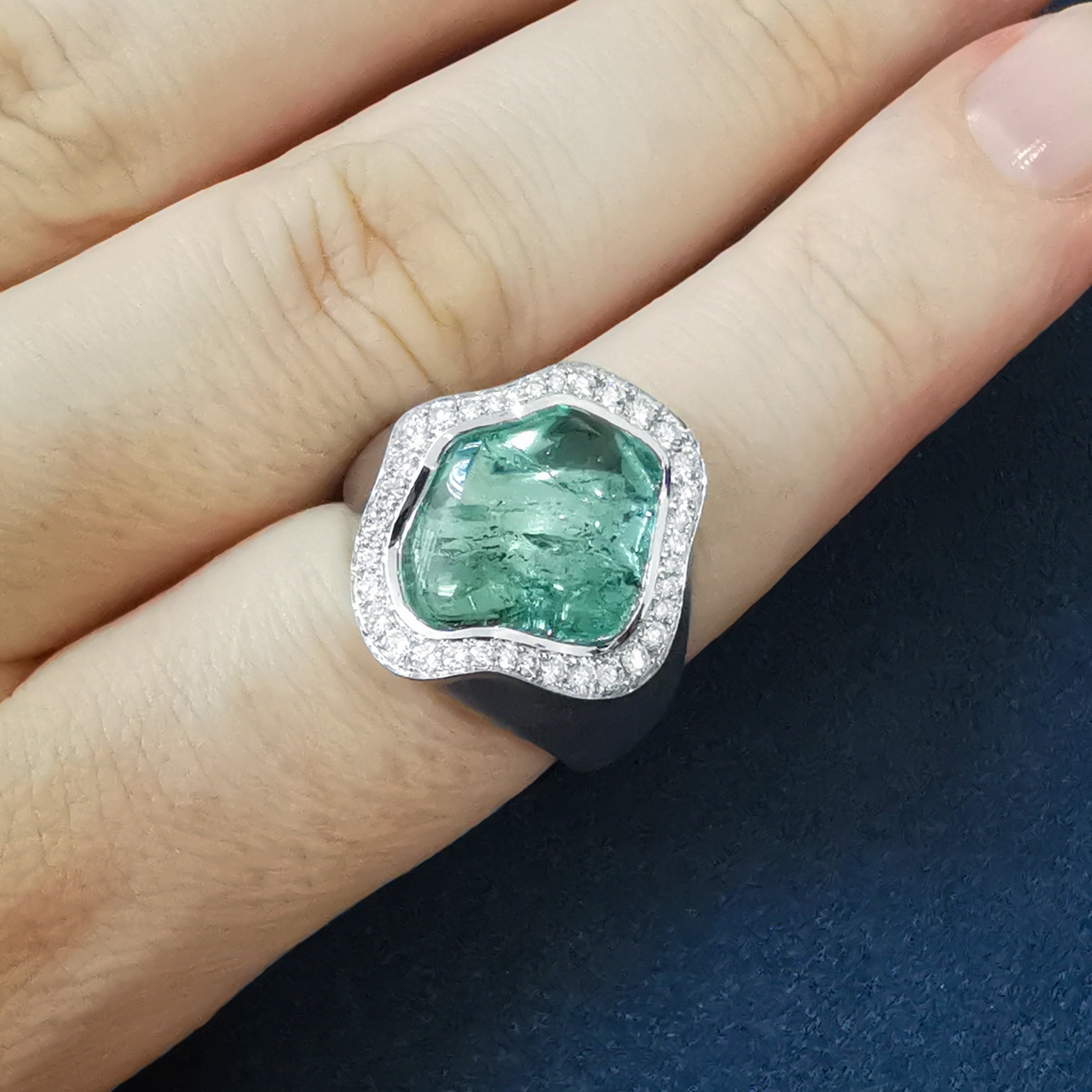 Green Tourmaline, Diamonds Ring 18K White Gold, R 0030-29/1