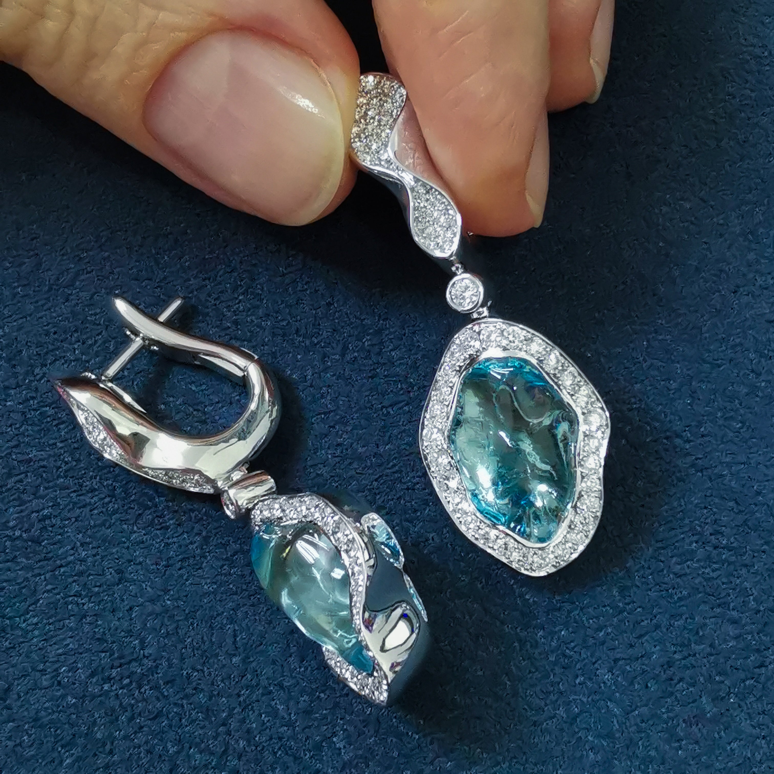 E 0030-5/1 18K White Gold, Aquamarine, Diamonds Earrings