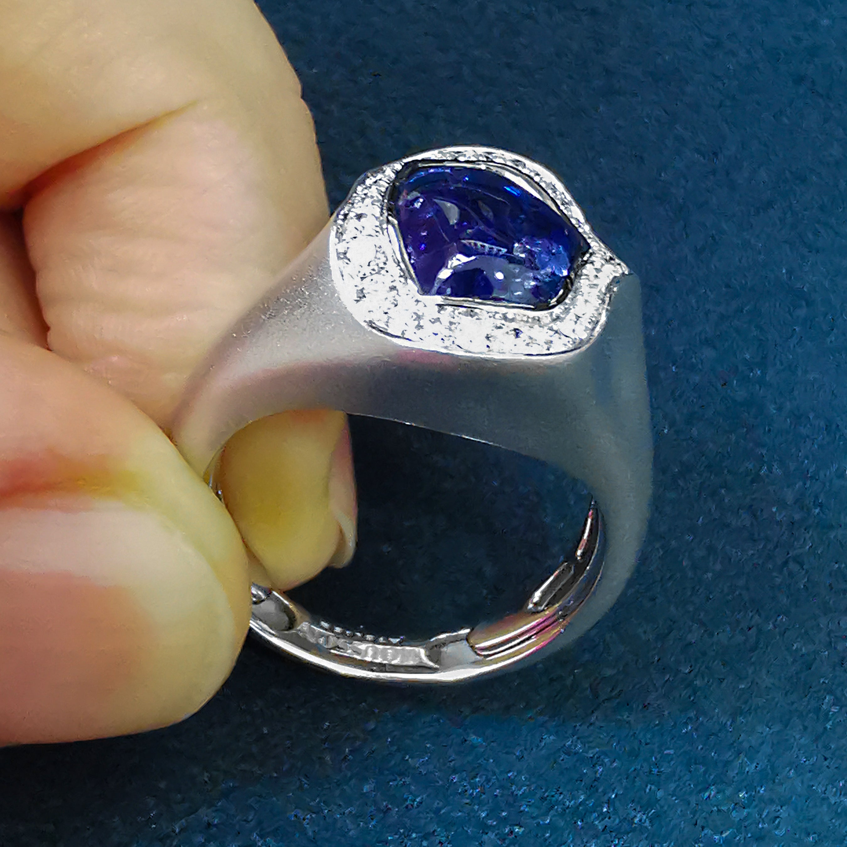 Tanzanite, Diamonds 18K White Gold Ring, R 0030-19/1