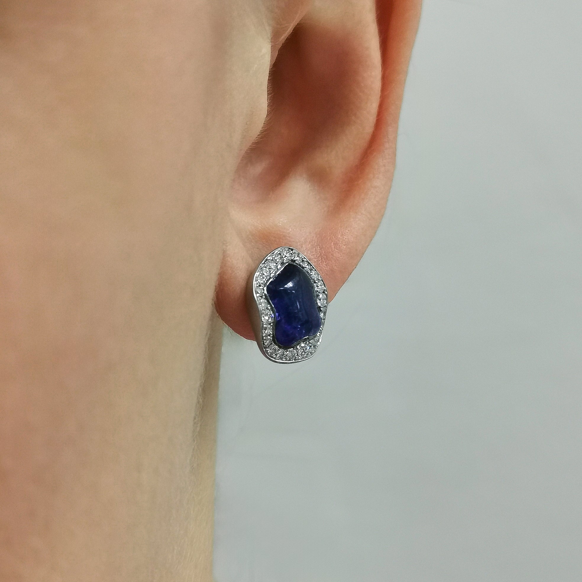 Tanzanites, Diamonds 18K White Gold, Earrings, E 0030-19/1