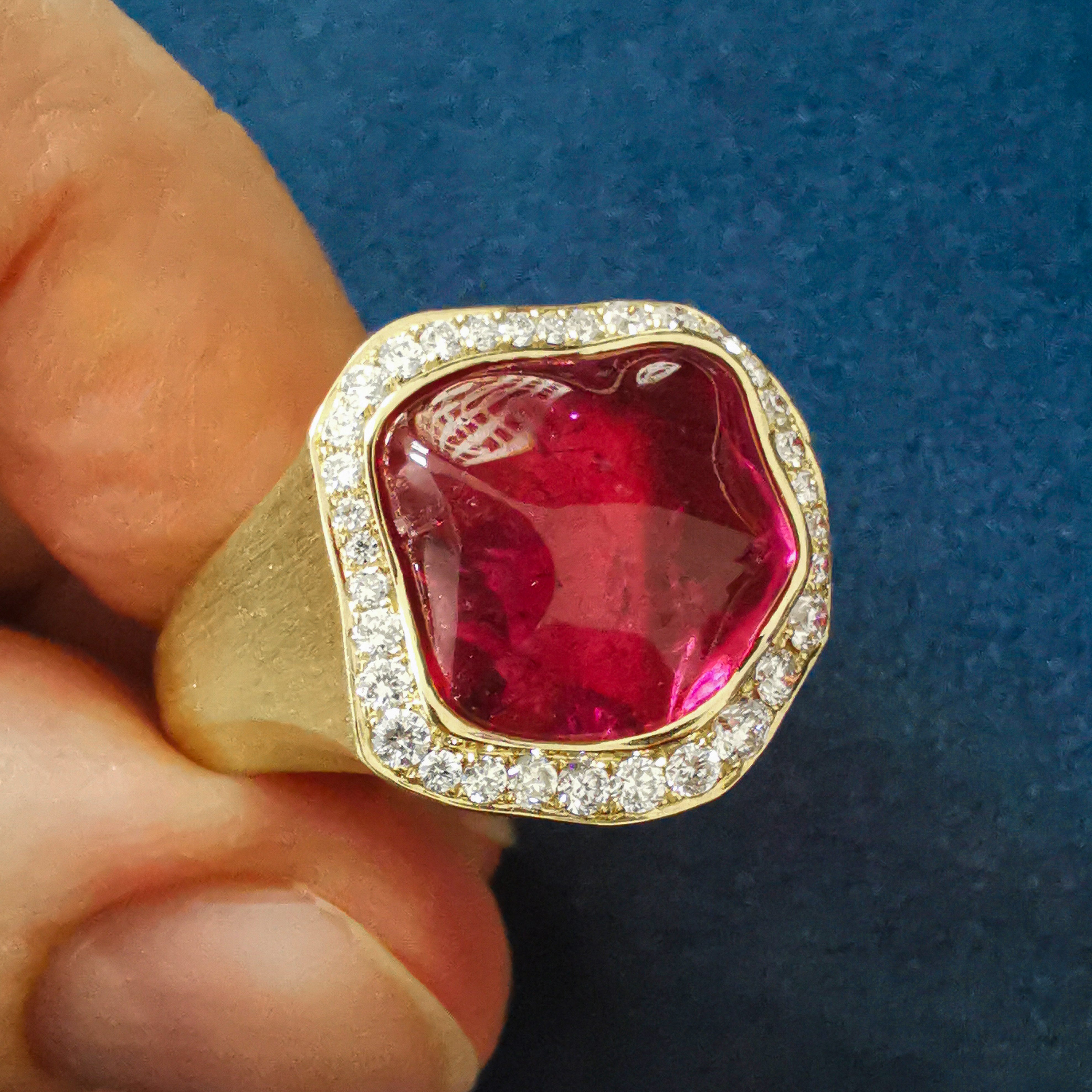 Rubellite, Diamonds 18K Yellow Gold Ring, R 0030-8/1