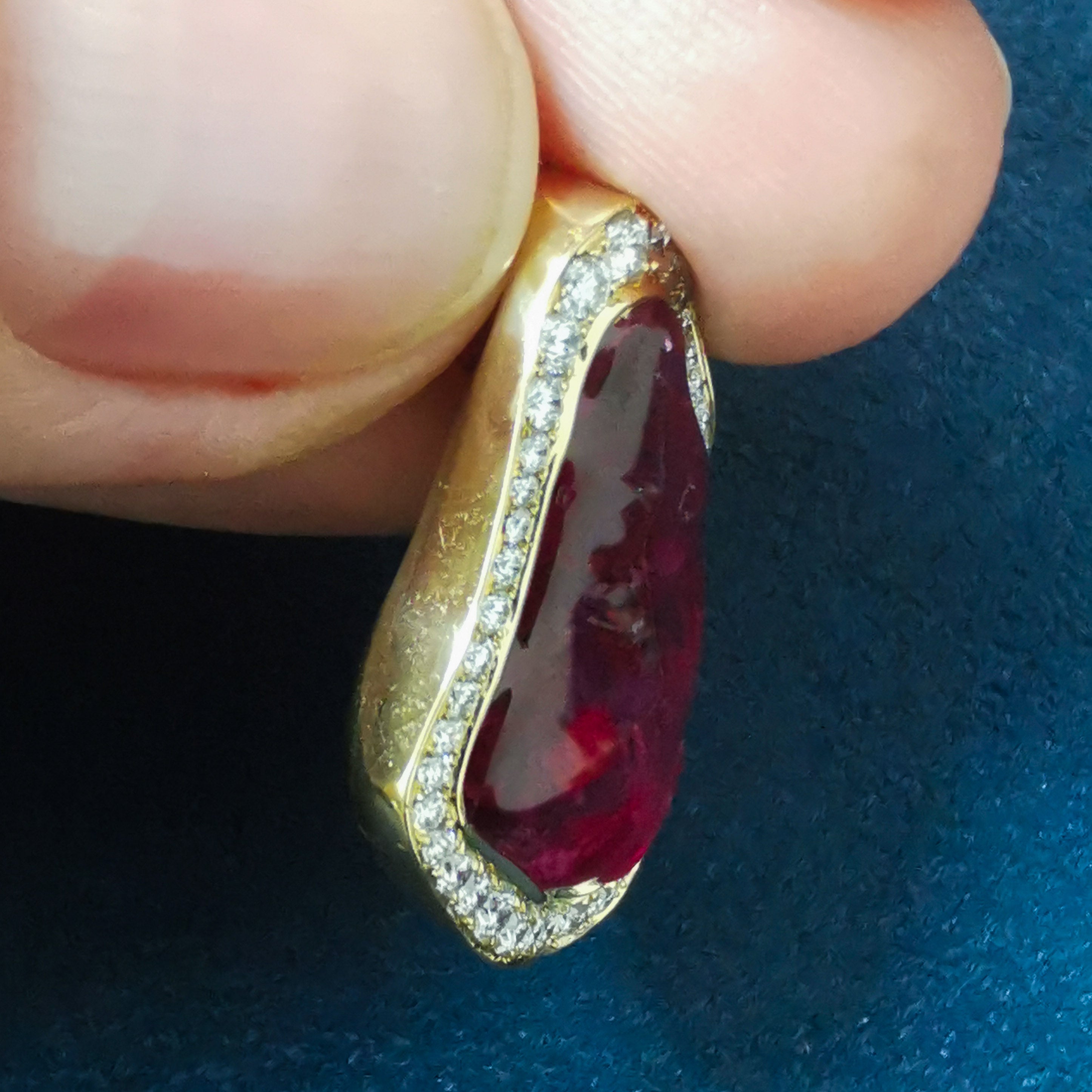 Rubellite, Diamonds 18K Yellow Gold Pendant, P 0030-8/1