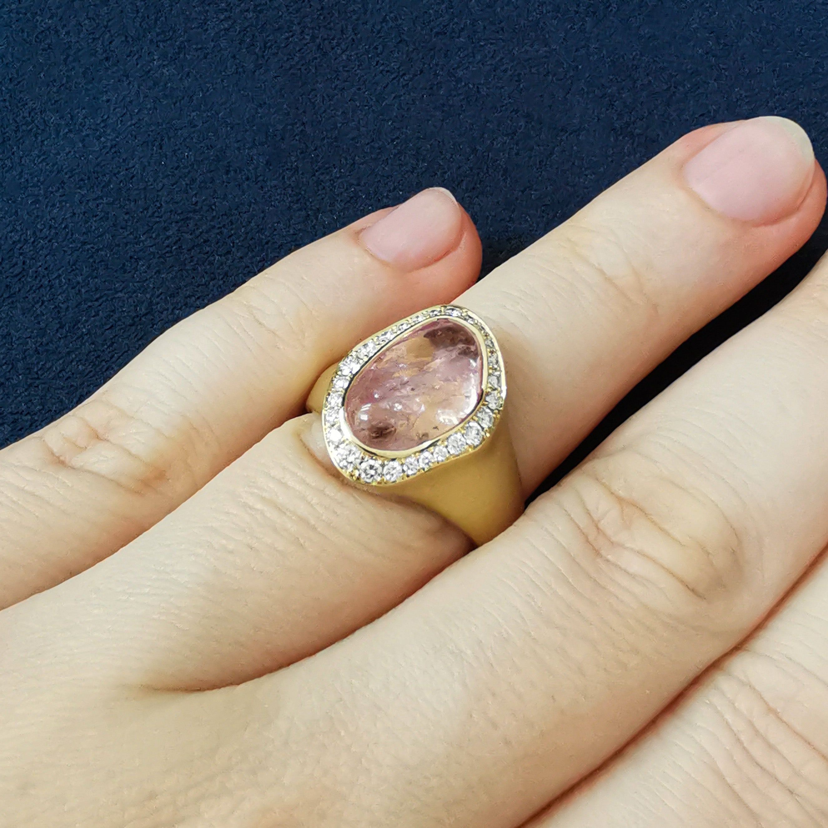 Morganite, Diamonds 18K Yellow Gold Ring, R 0030-45/1