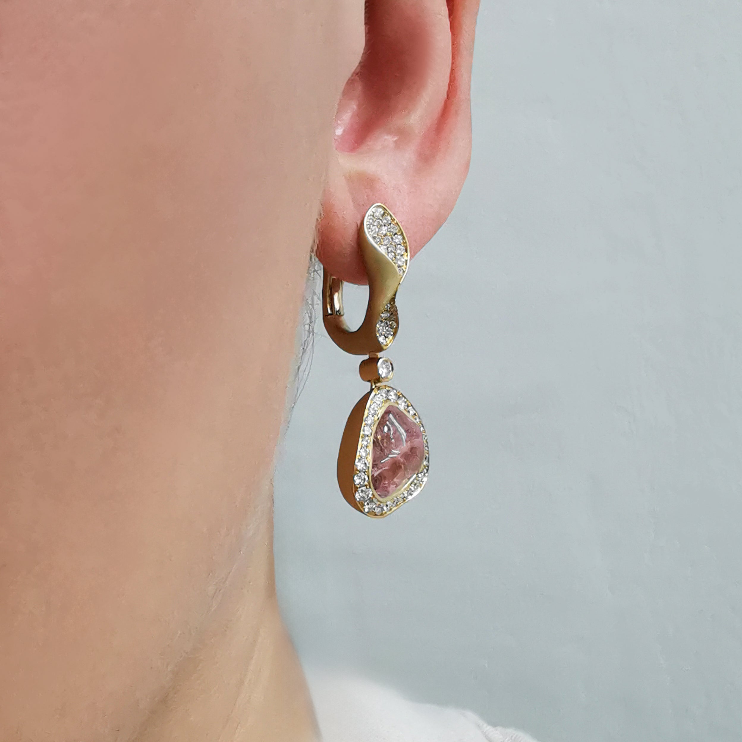 Morganite, Diamonds 18K Yellow Gold Earrings, E 0030-45/1